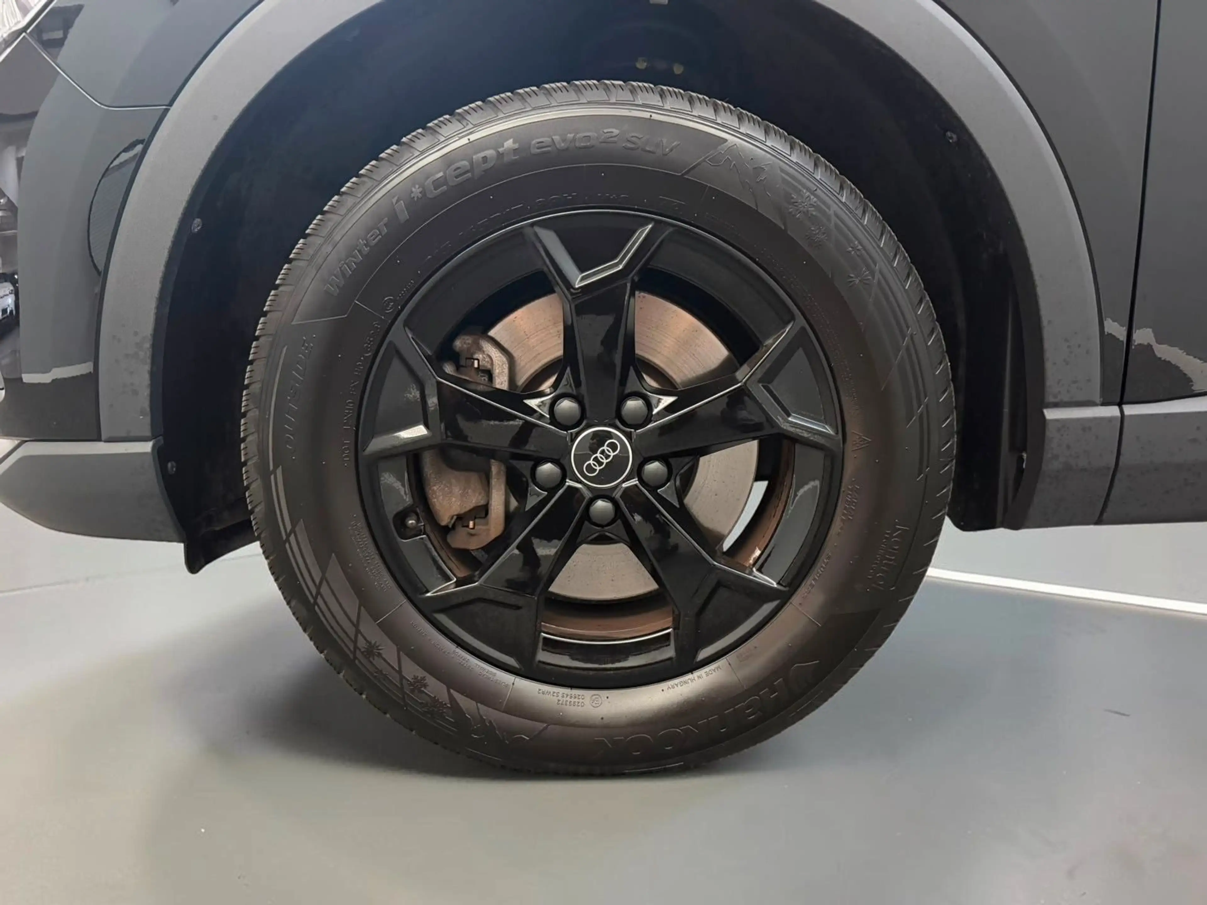 Audi Q3 45 TFSI e S-Line*AHK*MOD 2024*ACC*KAMERA — photo 4