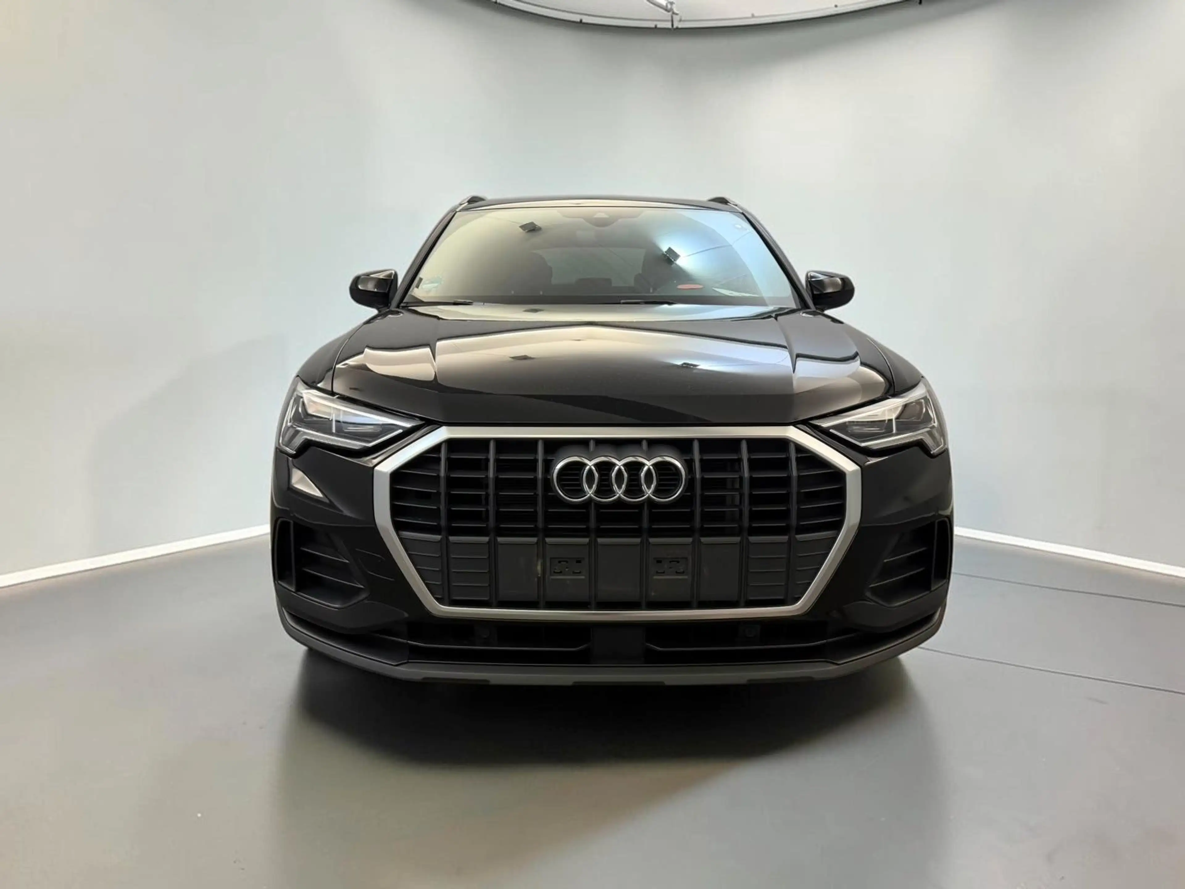 Audi Q3 45 TFSI e S-Line*AHK*MOD 2024*ACC*KAMERA — photo 2