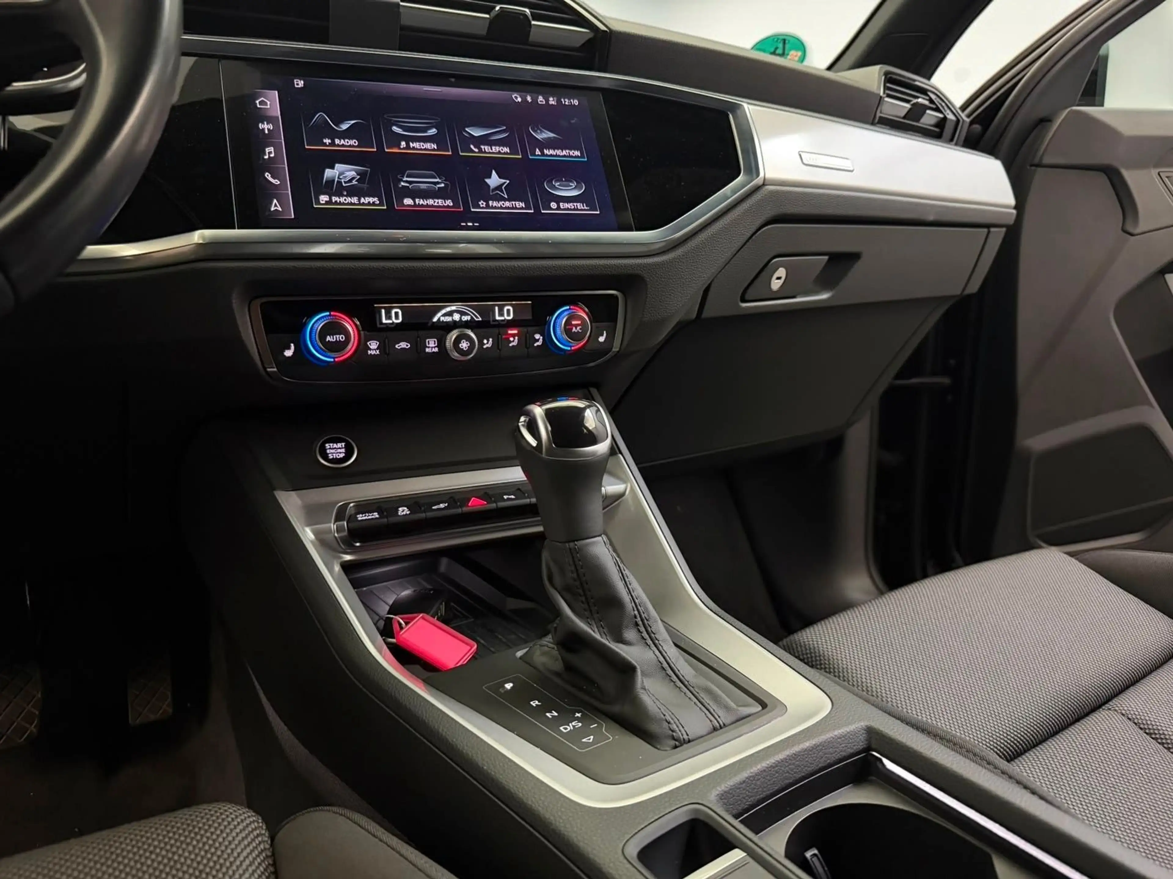 Audi Q3 45 TFSI e S-Line*AHK*MOD 2024*ACC*KAMERA — photo 12