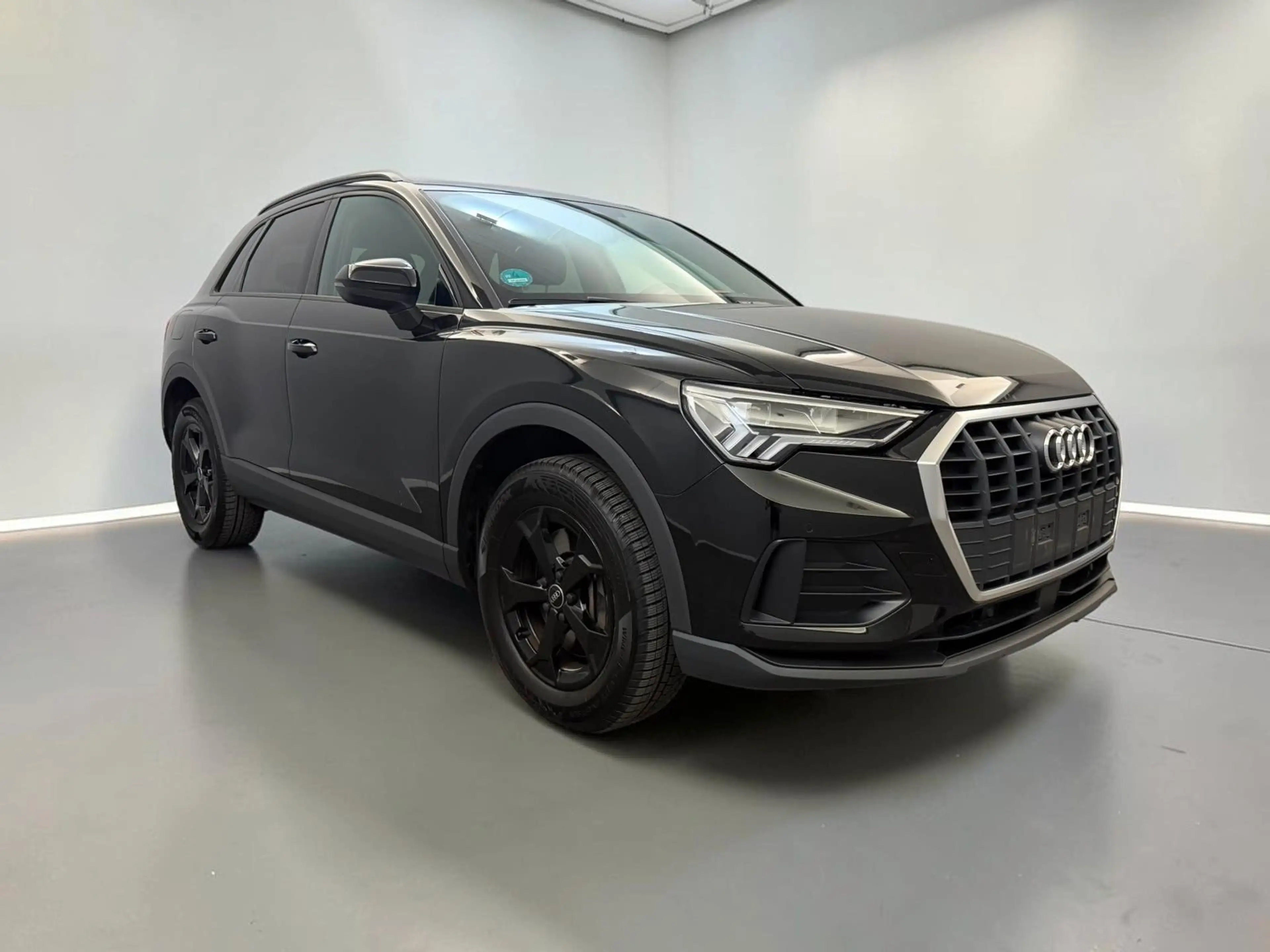 Audi Q3 45 TFSI e S-Line*AHK*MOD 2024*ACC*KAMERA — photo 3