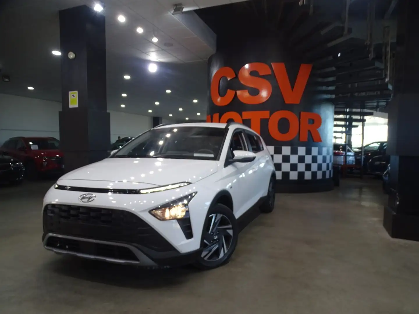 Hyundai BAYON 1.0 TGDI 74kW (100CV) 48V Maxx DCT Blanco - 2