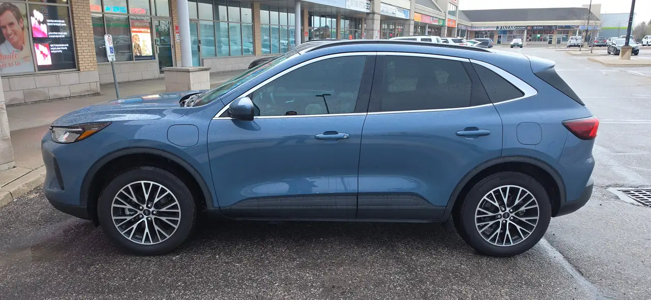 Ford Escape снимка Ford Escape