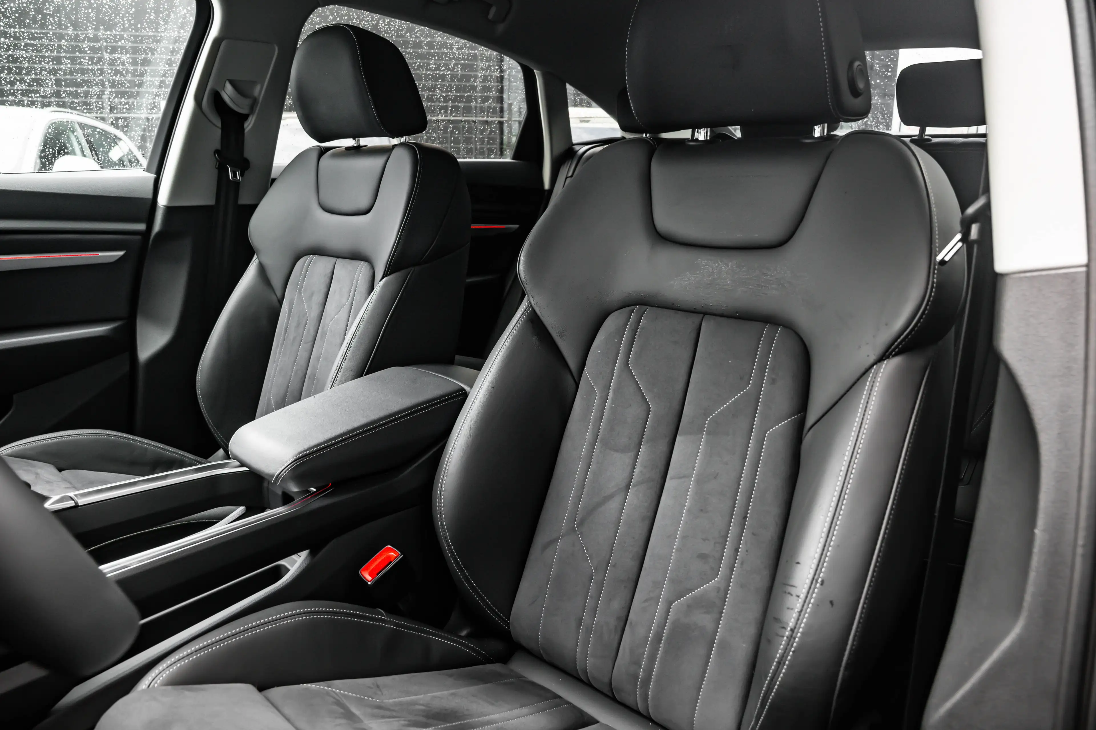 Audi Q8 e-tron Sportback 55 quattro Edition 115 kWh | Achteruitri — photo 8