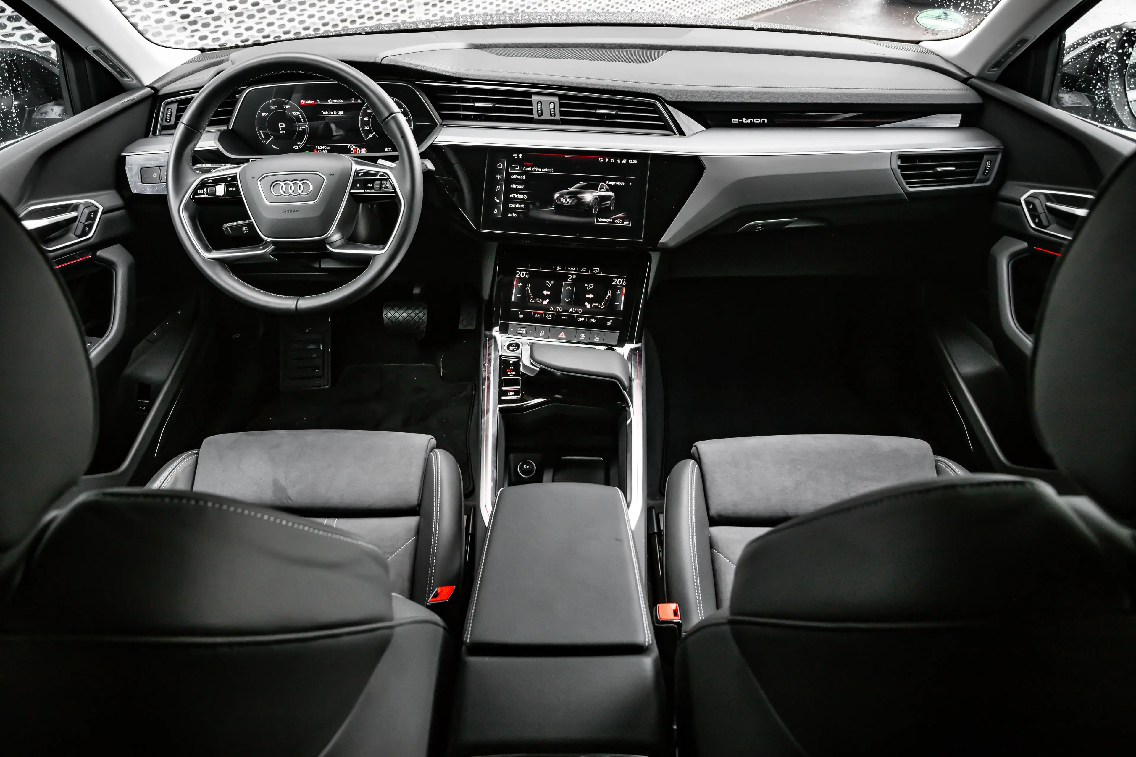 Audi Q8 e-tron Sportback 55 quattro Edition 115 kWh | Achteruitri — photo 9