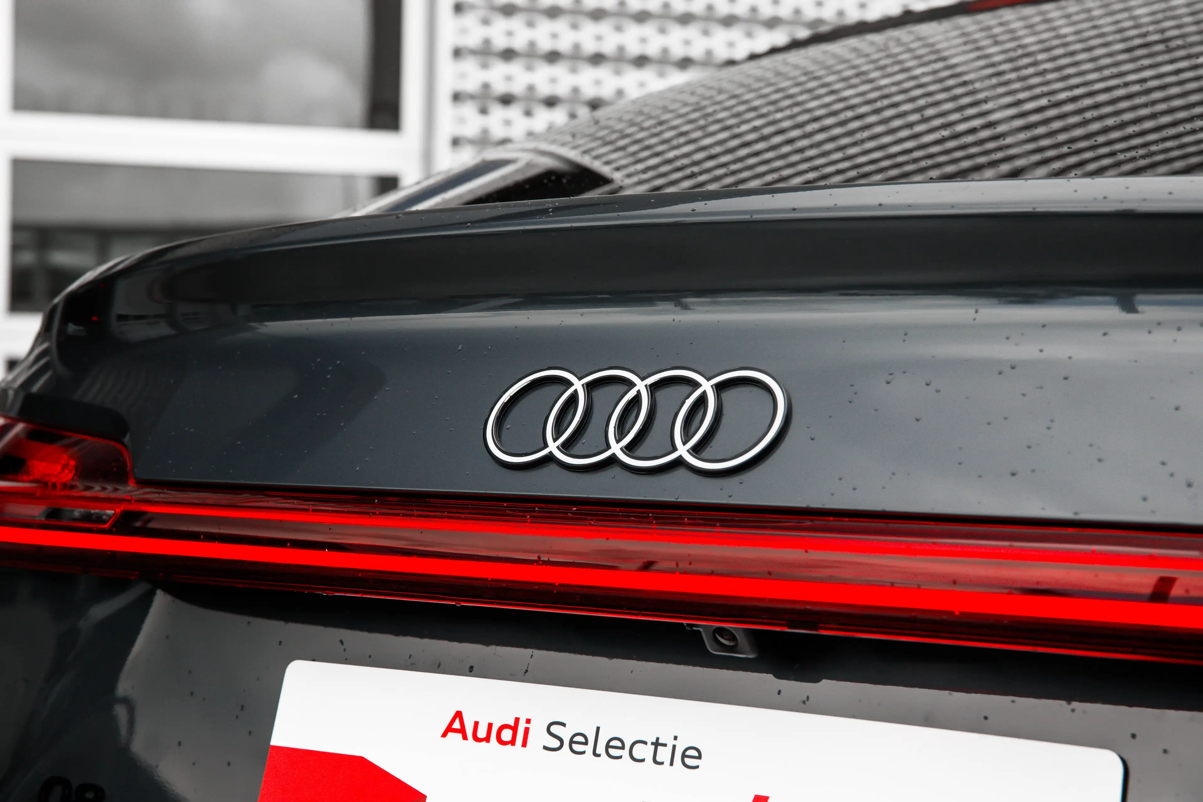 Audi Q8 e-tron Sportback 55 quattro Edition 115 kWh | Achteruitri — photo 15