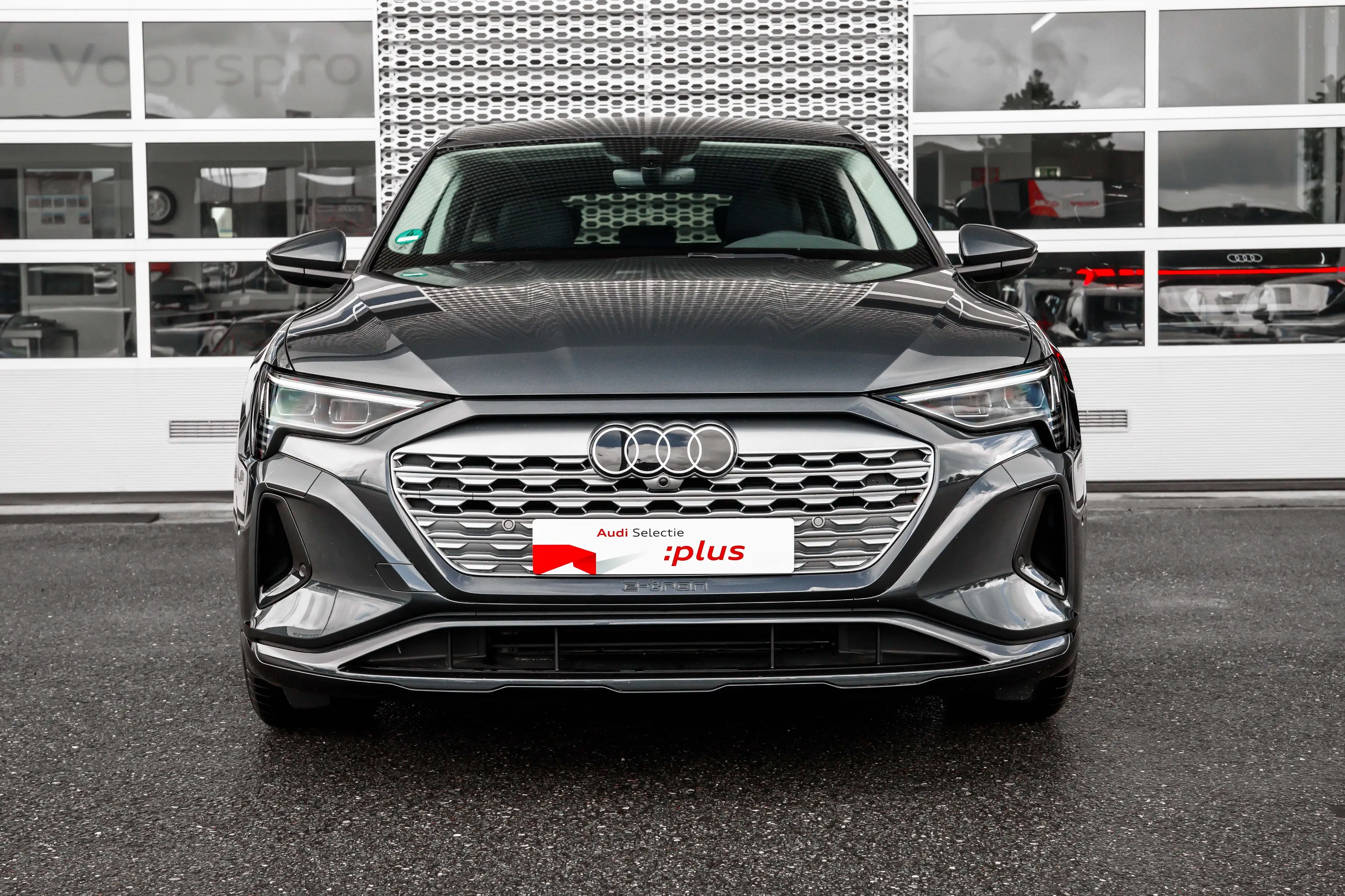 Audi Q8 e-tron Sportback 55 quattro Edition 115 kWh | Achteruitri — photo 3