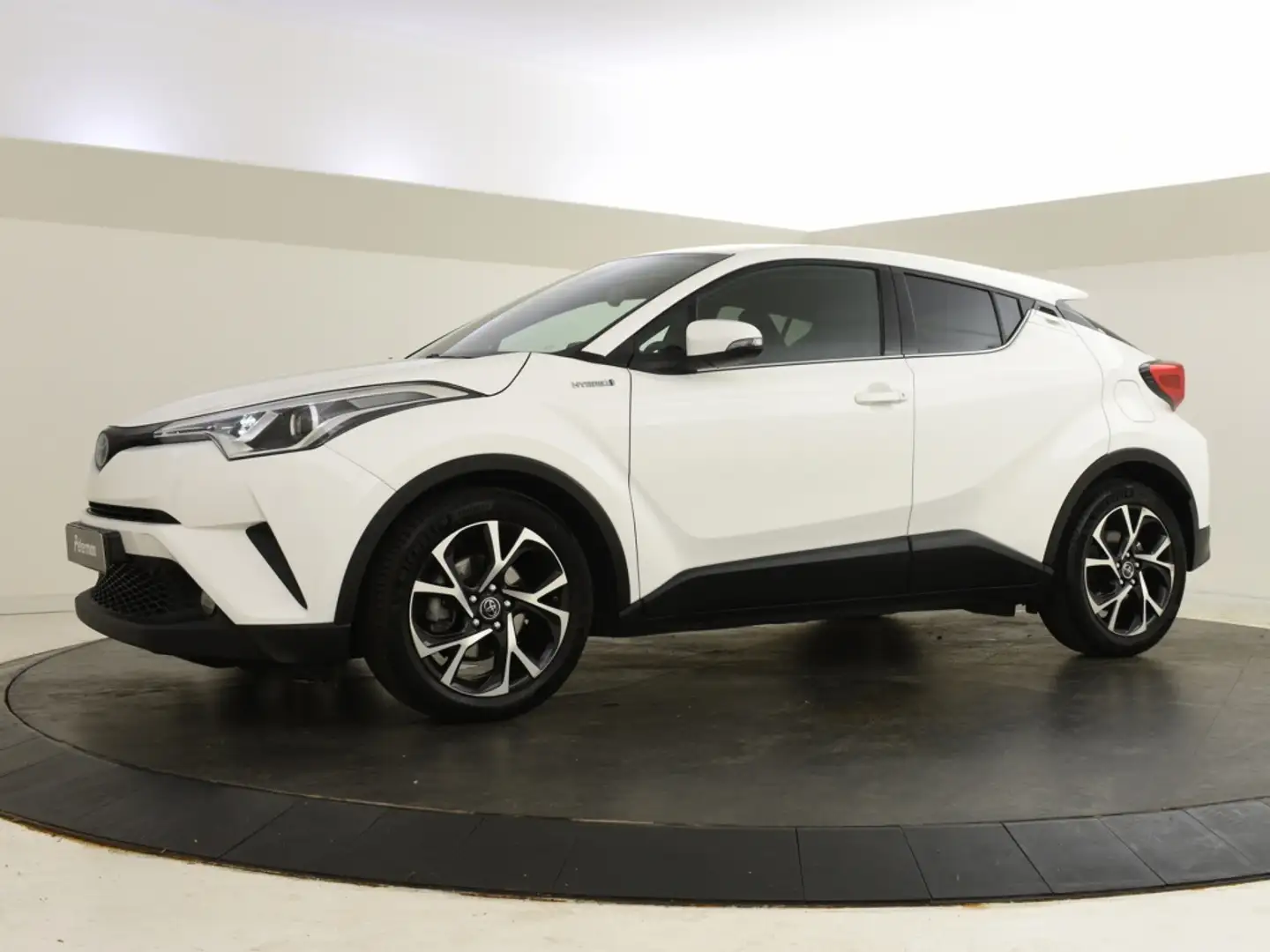 Toyota C-HR 1.8 Hybrid Dynamic | Trekhaak | Full Map Navigatie Weiß - 2