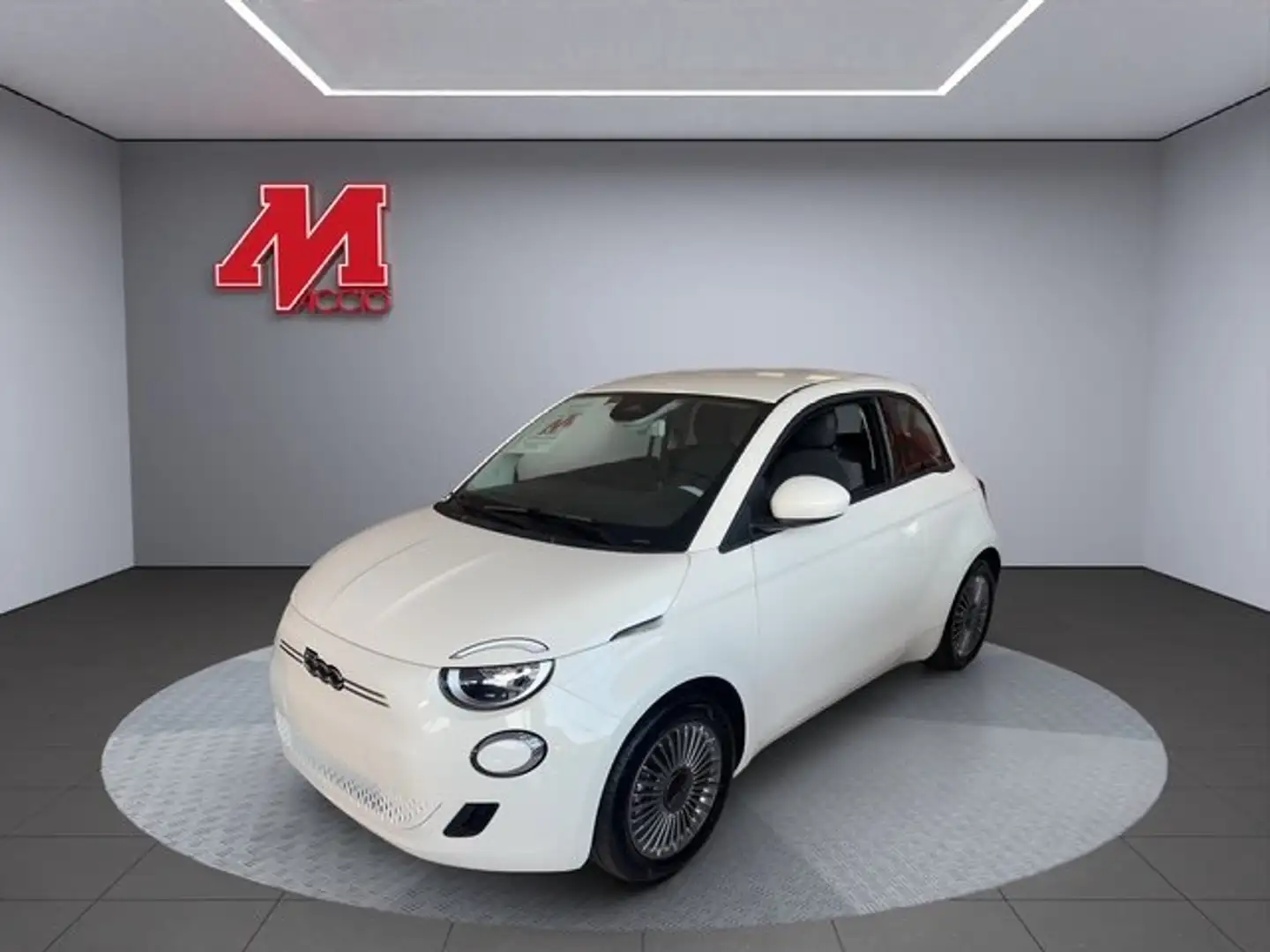 Fiat 500e 500e 42 kWh La Prima Wit - 2