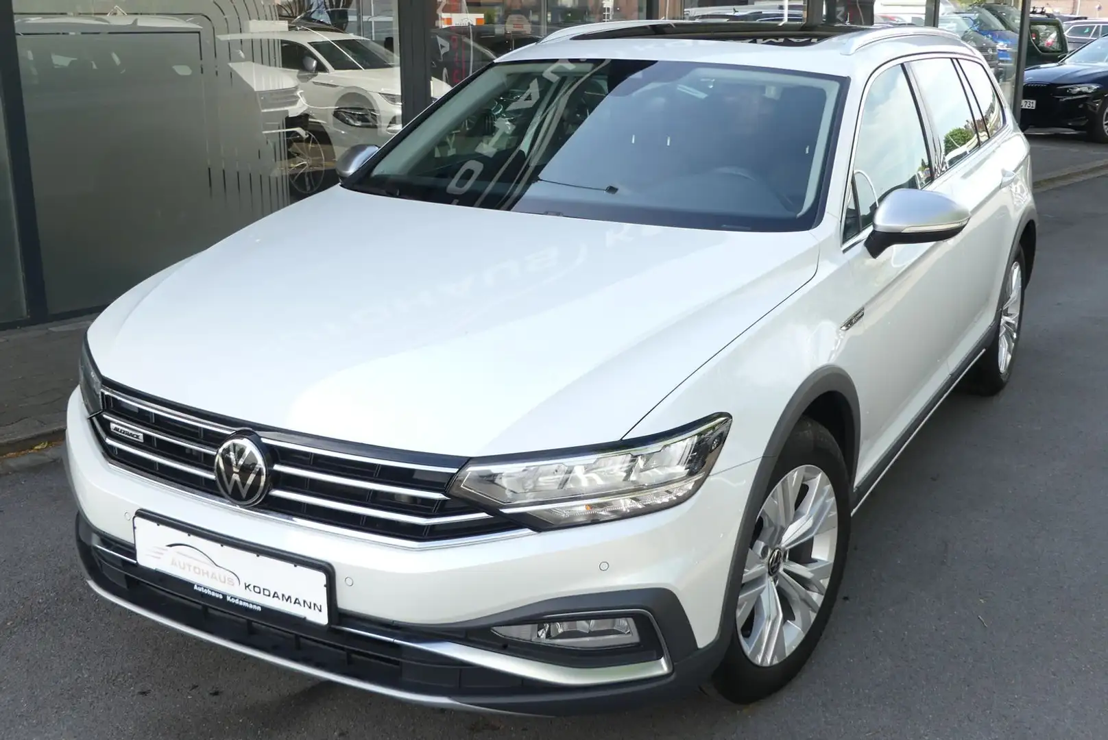 Volkswagen Passat Alltrack 4Motion 2.0TDI*4xSHZ*Pano*AHK* Blanc - 2