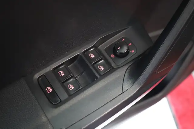 Seat Arona view 14