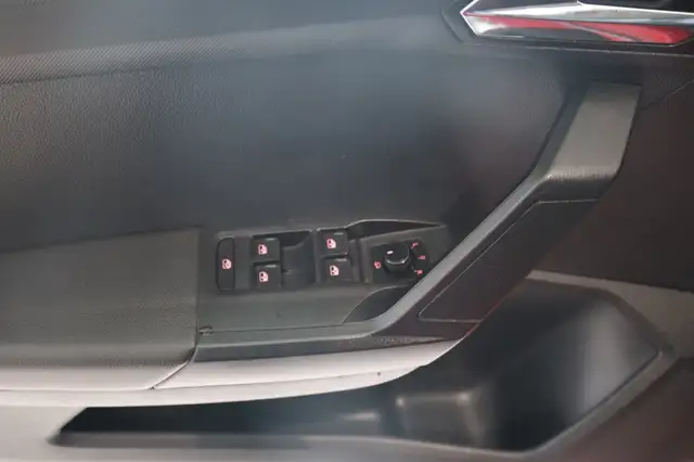 Seat Arona view 13