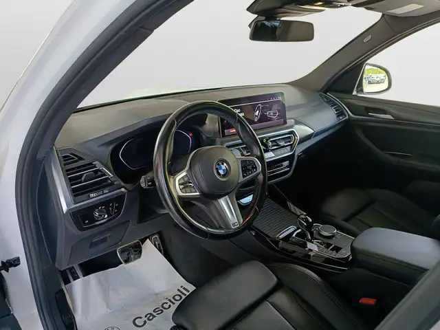BMW X3 view 7