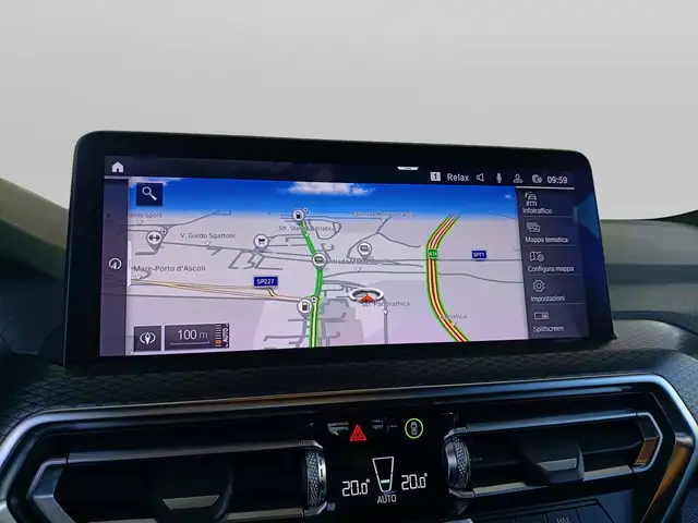 BMW X3 view 13