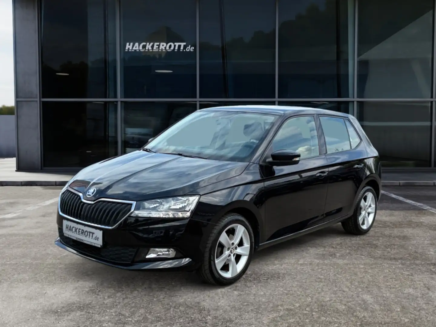 Skoda Fabia 1.0 MPI Cool Plus Shzg. PDC hinten Klima Bluetooth Zwart - 1