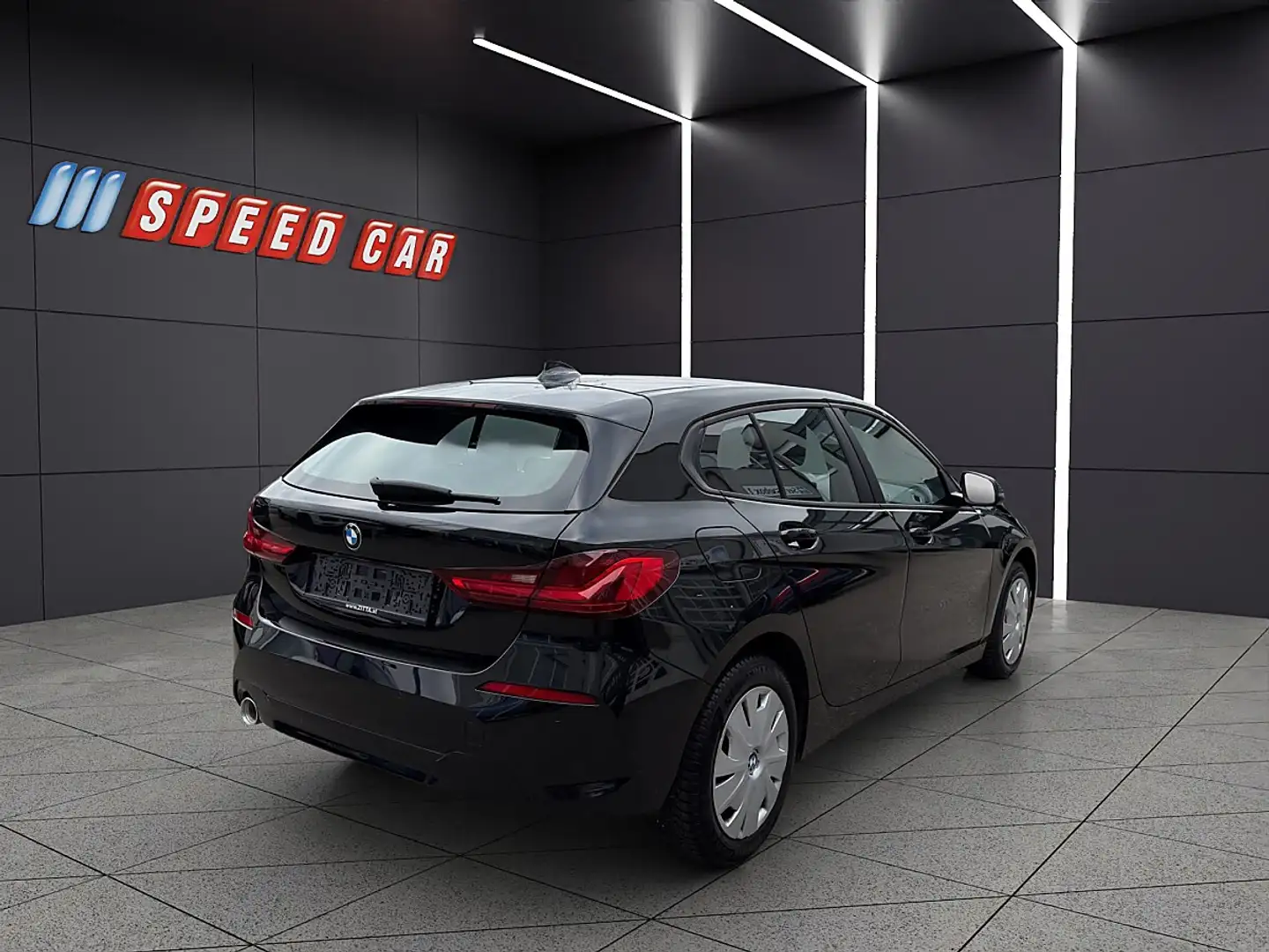 BMW 116 d Schwarz - 1