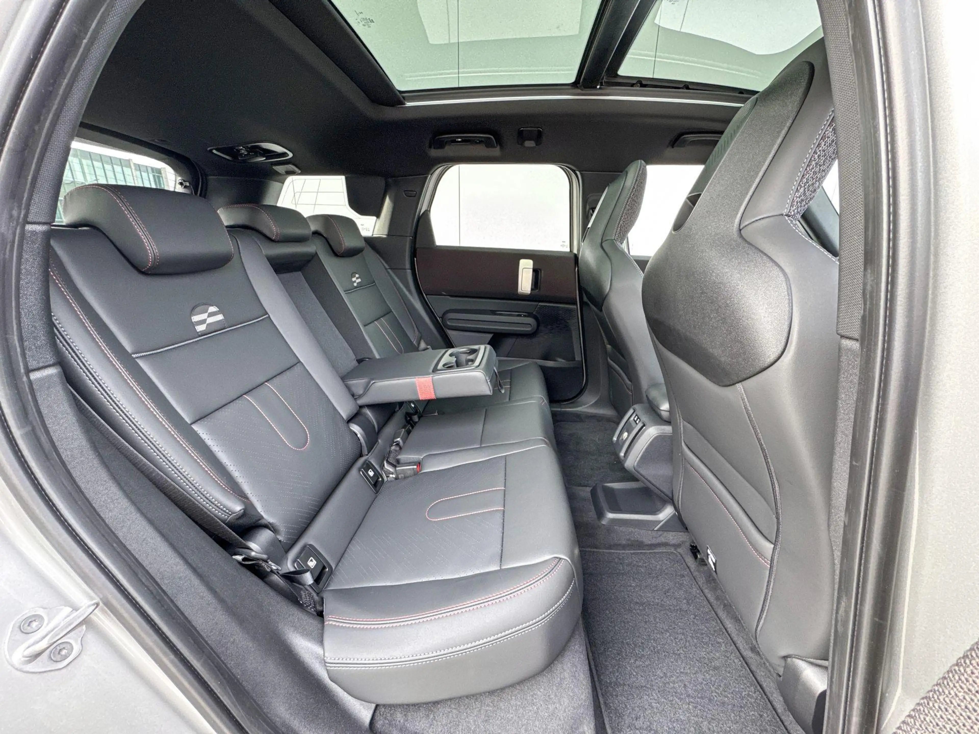 MINI John Cooper Works Countryman Electric E L 66.5 kWh — photo 9