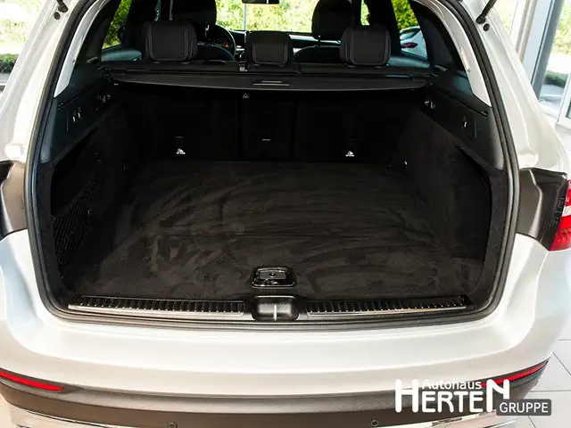 Mercedes-Benz GLC view 15