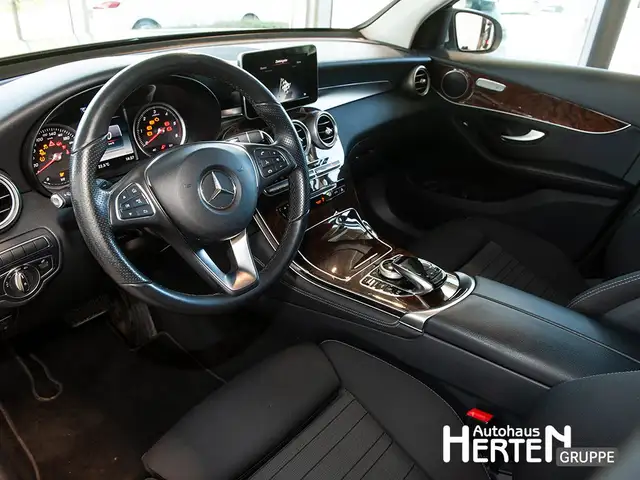 Mercedes-Benz GLC view 8