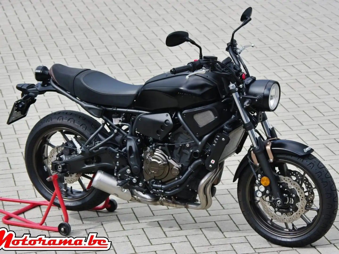 Yamaha XSR 700 Noir - 1