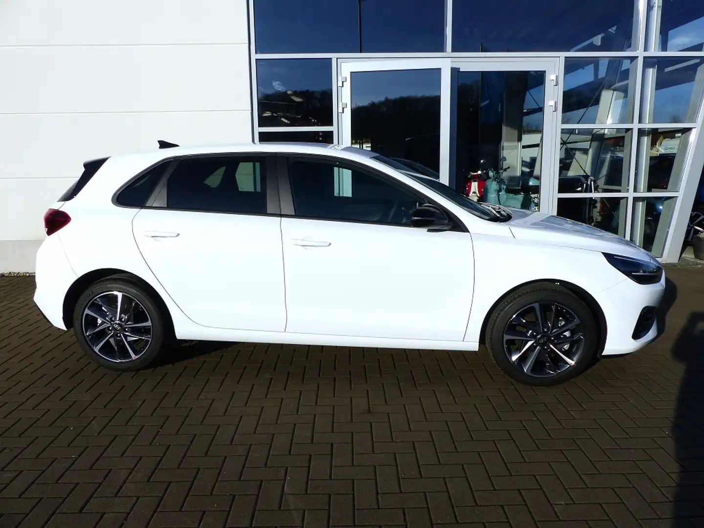 Hyundai i30 FL 5-T�rer 1,0 T-GDI 6MT Advantage 1.0 T-GDI 6MT Bianco - 2