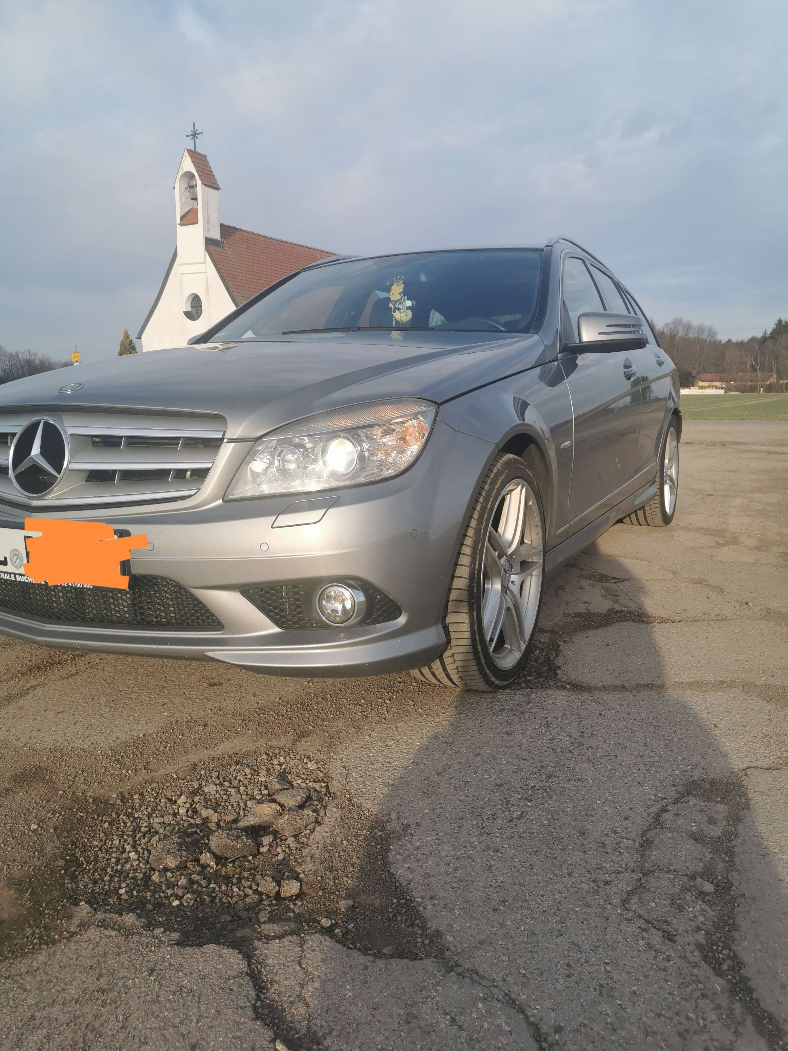 Second hand Mercedes Benz 220 