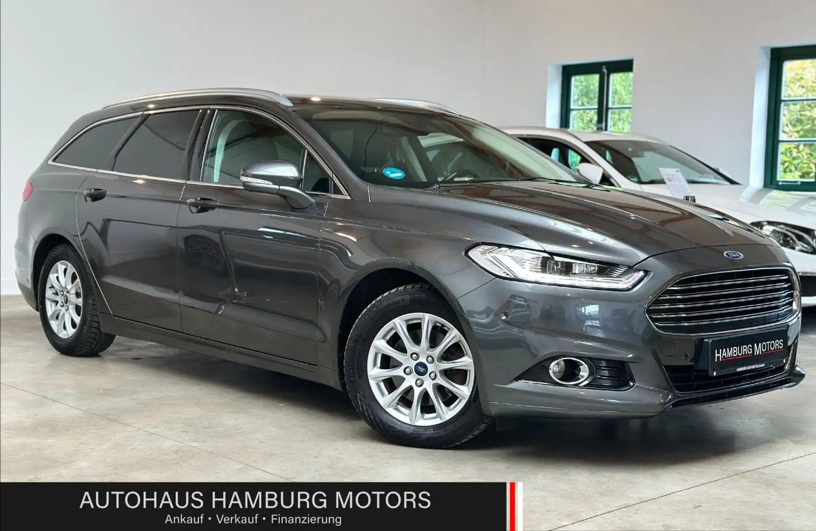 Ford Mondeo Turnier 2.0 TDCi PowerShift Titanium VOLL Grau - 1