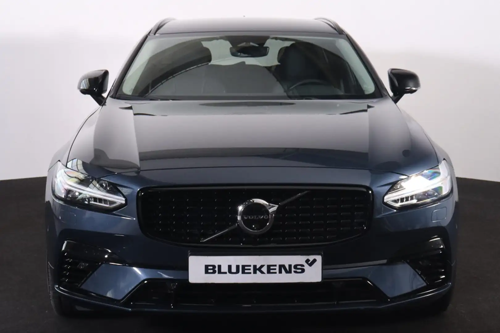 Volvo V90 T6 Recharge AWD Plus Dark - LONG RANGE - IntelliSa Blau - 2