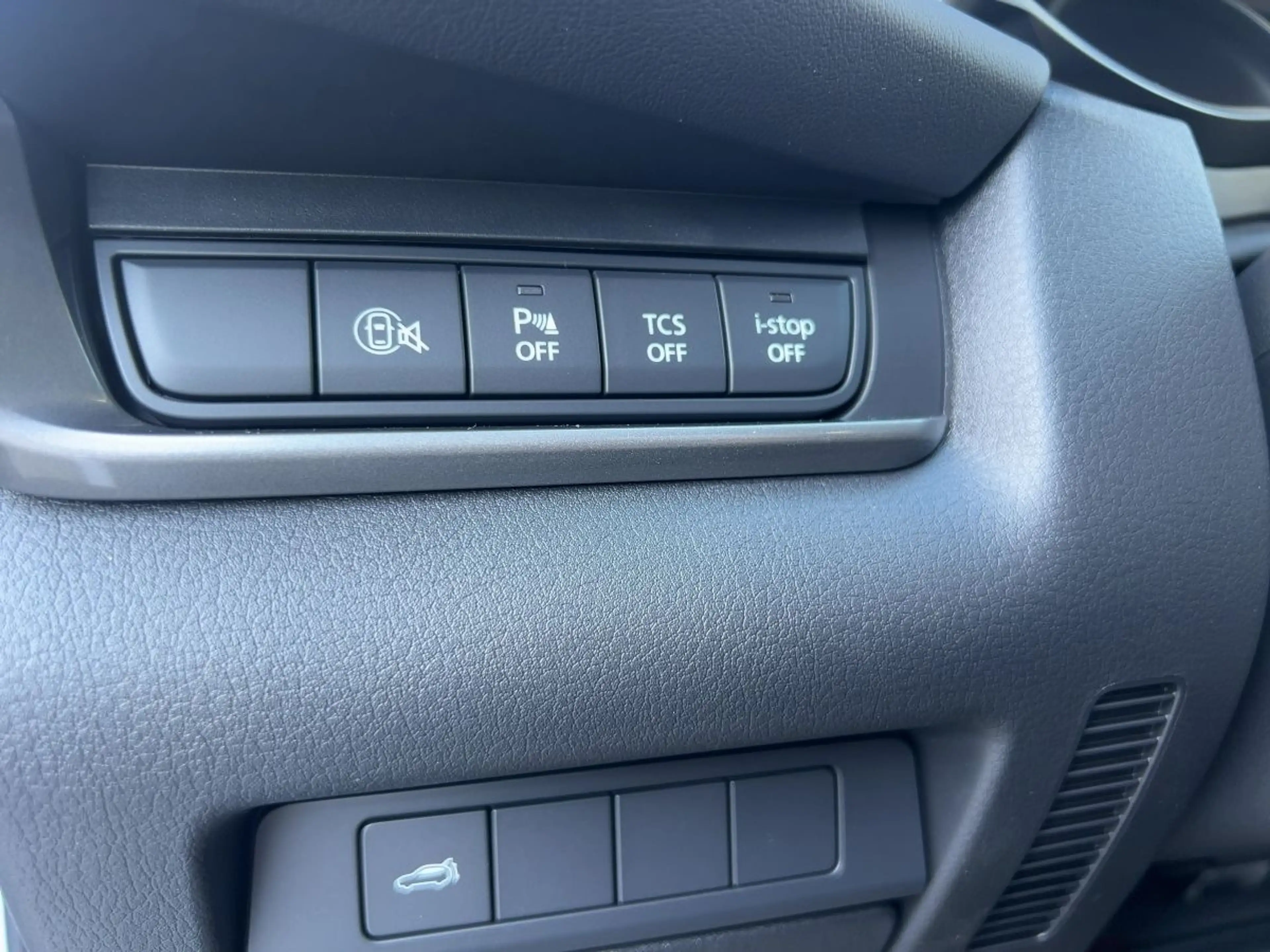 Mazda CX-30 G140 6MT 2WD HOMURA Carplay, RFK, SHZ Navi — photo 15