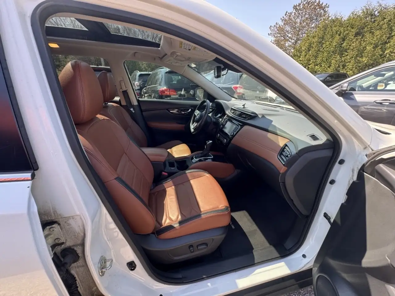 Nissan Rogue снимка Nissan Rogue