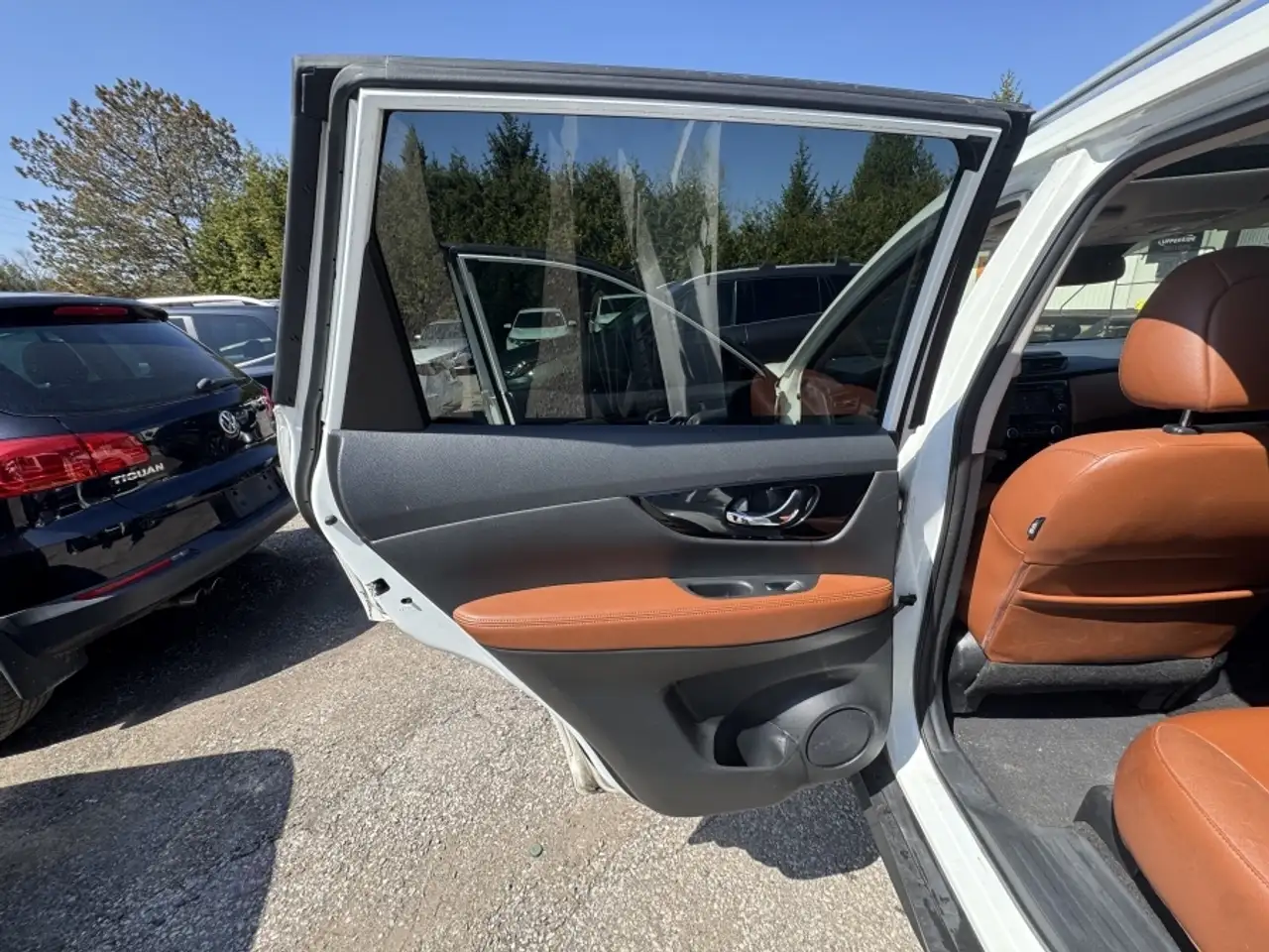 Nissan Rogue снимка Nissan Rogue