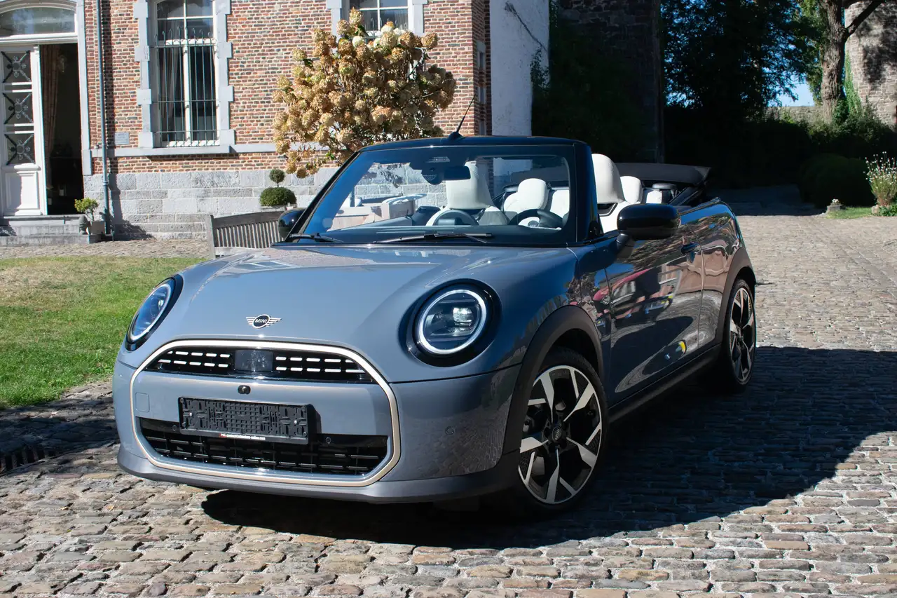 MINI Cooper Cabrio