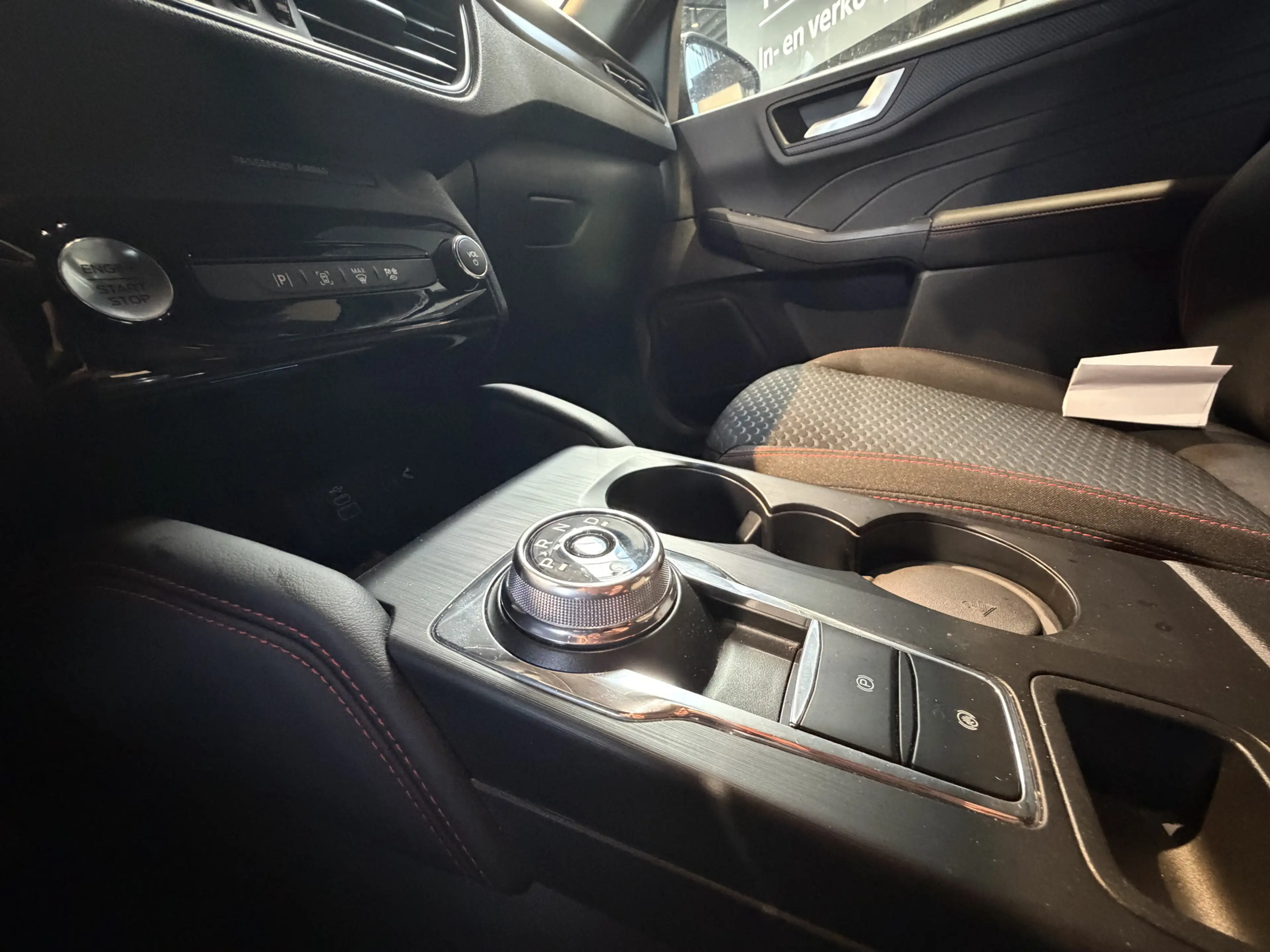 Ford Kuga 2.5 PHEV ST-Line X STOEL EN STUUR VERWARMING — photo 13