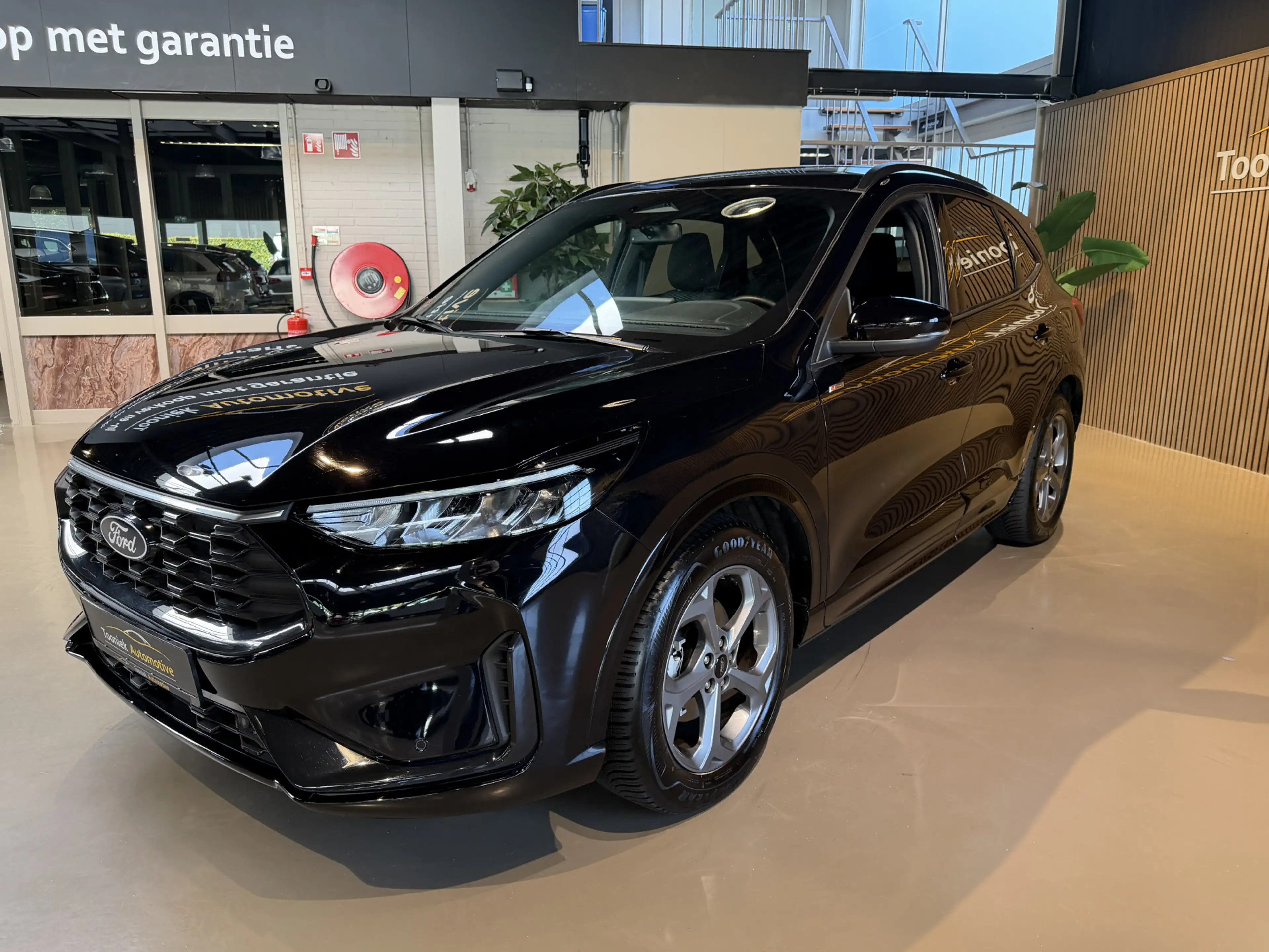 Ford Kuga 2.5 PHEV ST-Line X STOEL EN STUUR VERWARMING — photo 7