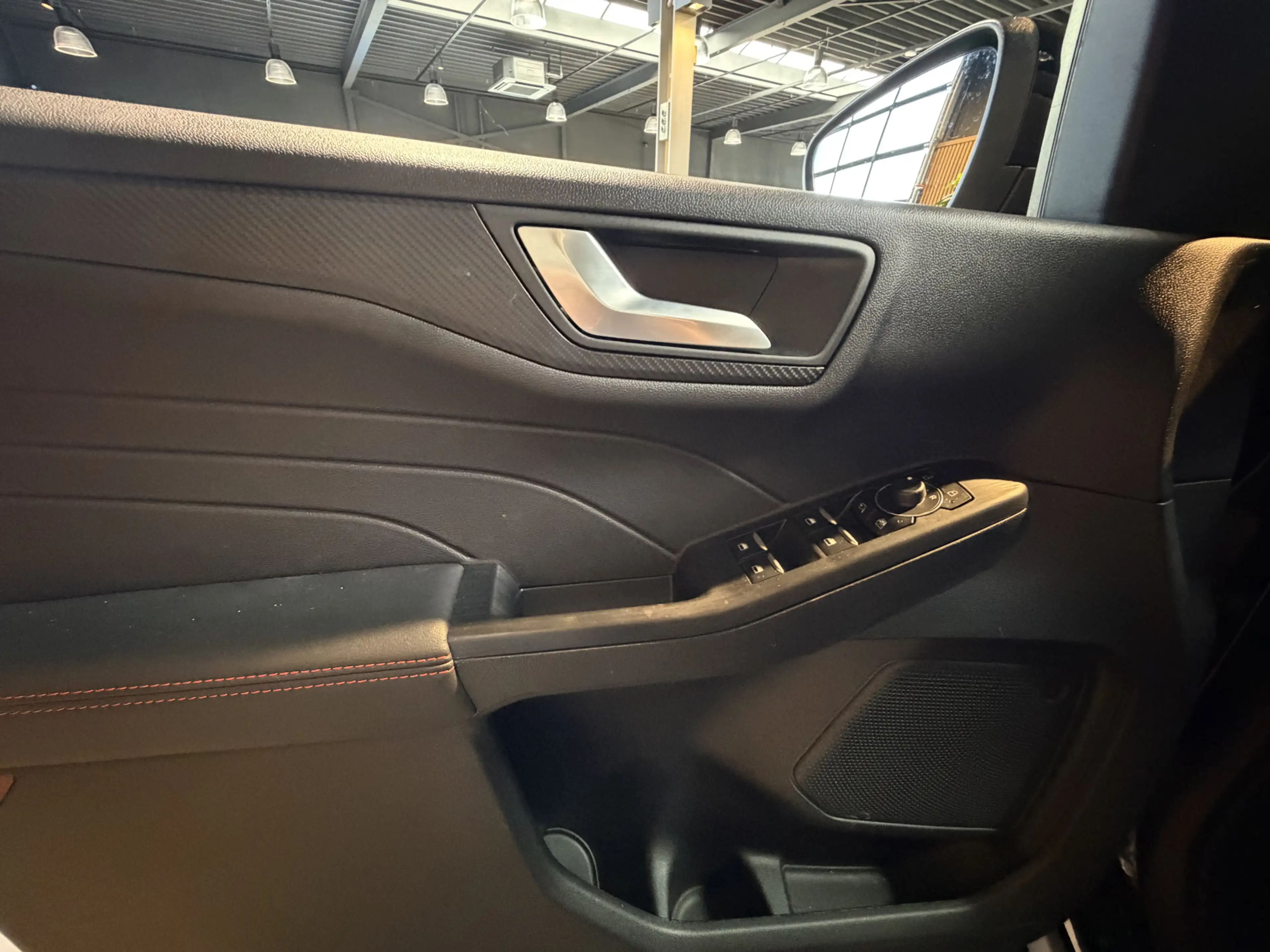 Ford Kuga 2.5 PHEV ST-Line X STOEL EN STUUR VERWARMING — photo 12