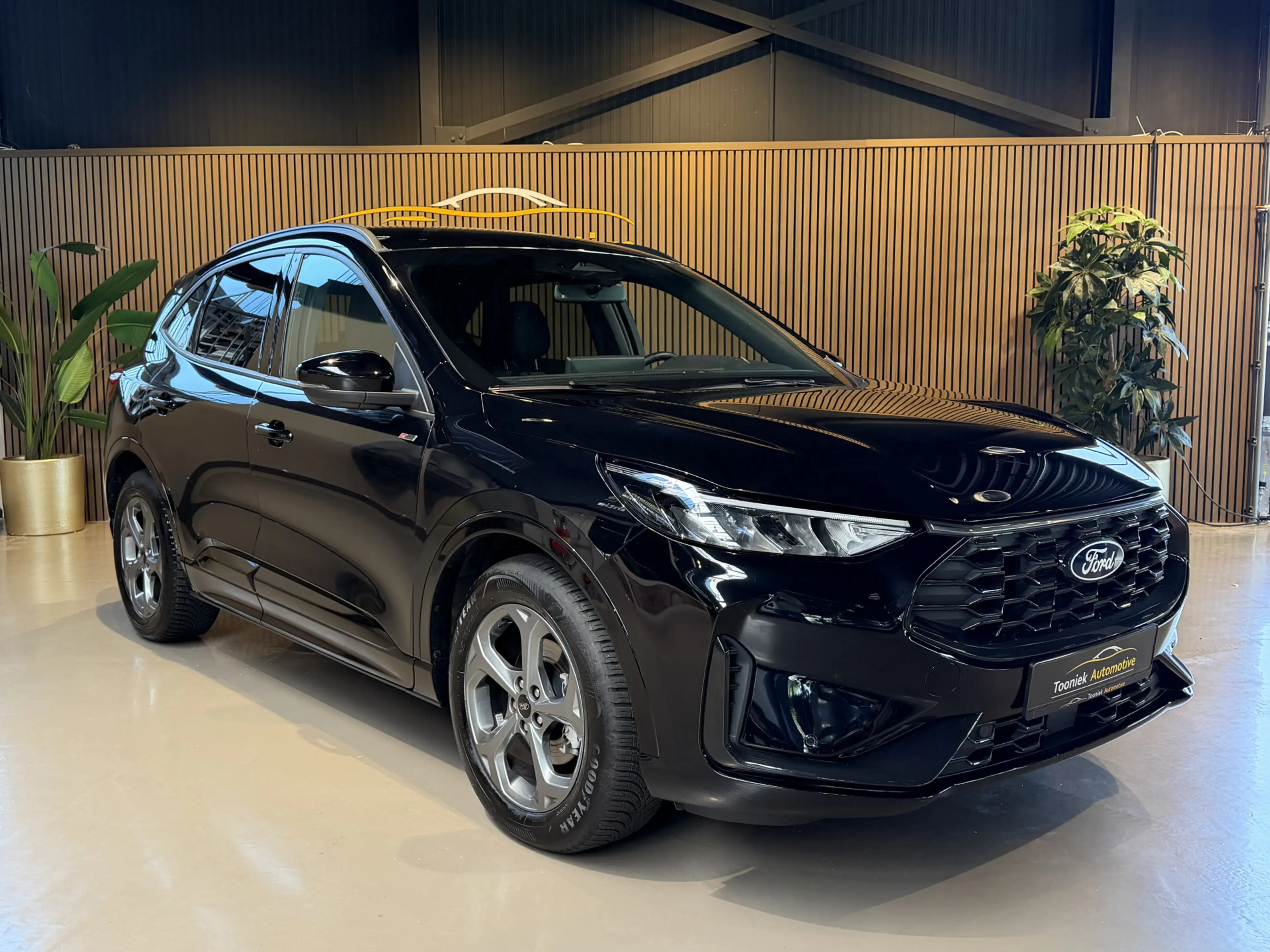 Ford Kuga 2.5 PHEV ST-Line X STOEL EN STUUR VERWARMING