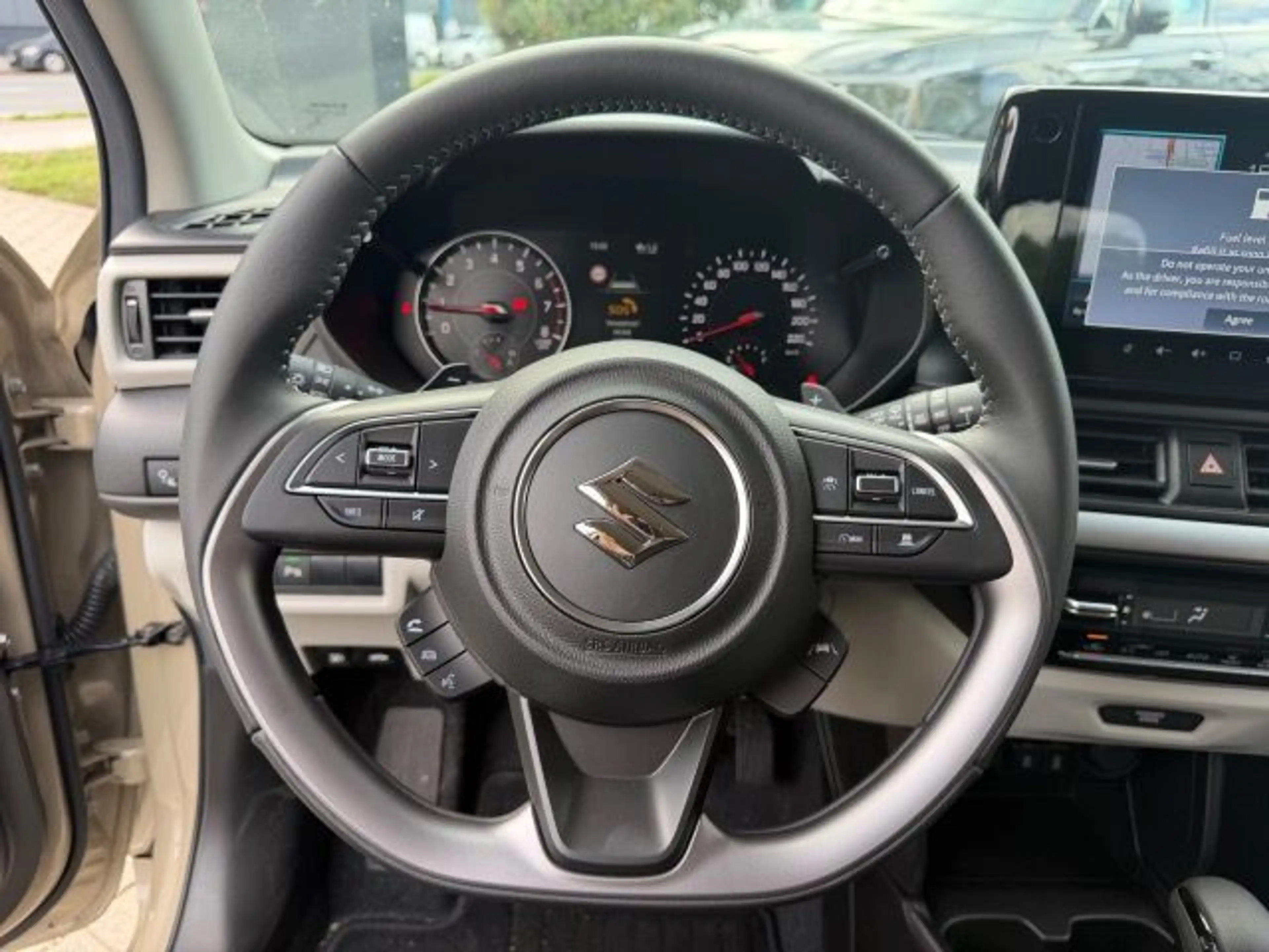 Suzuki Swift Comfort+ Allgrip Hybrid — photo 14