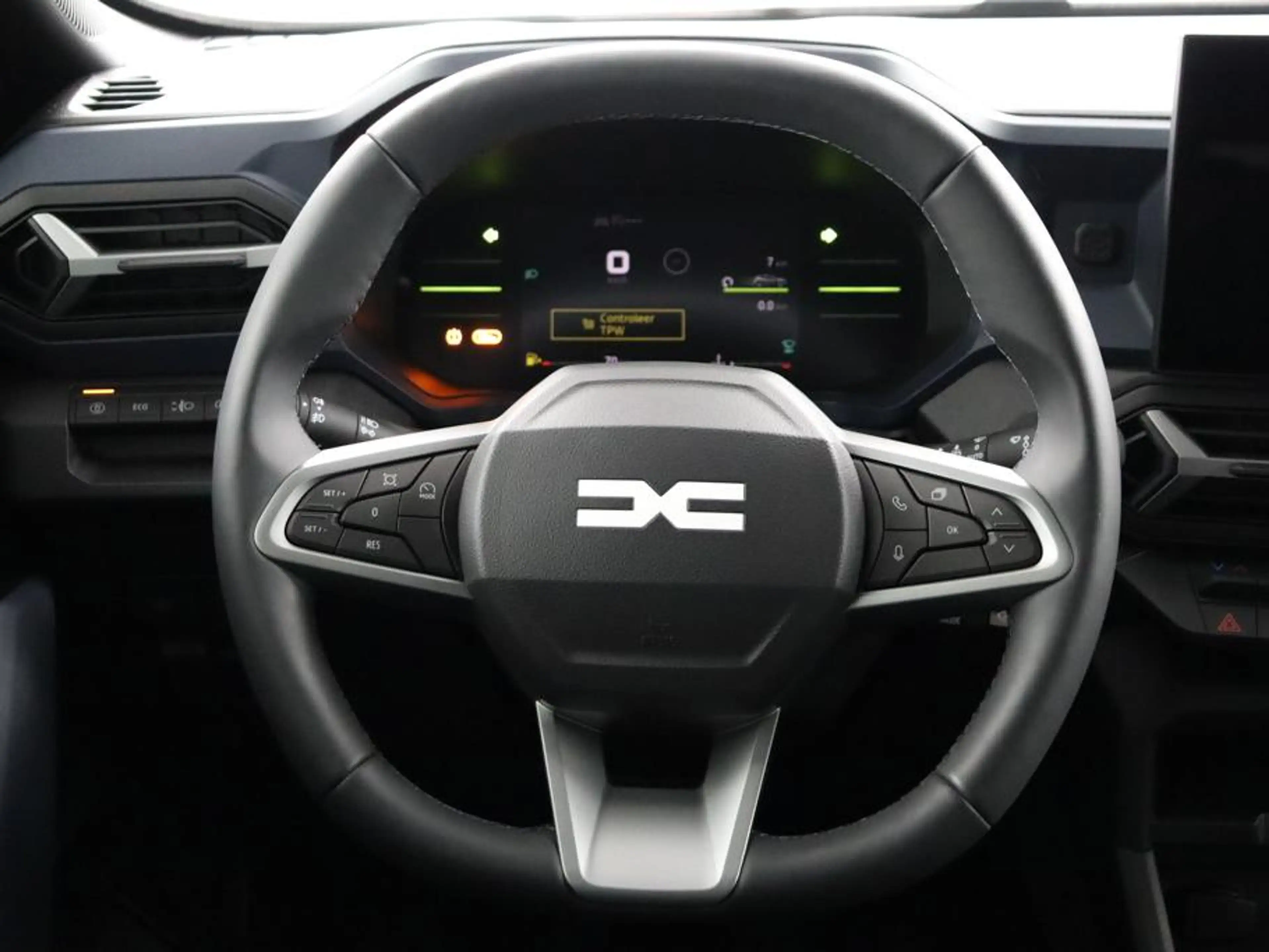 Dacia Duster journey hybrid 140 | pack assist | — photo 15