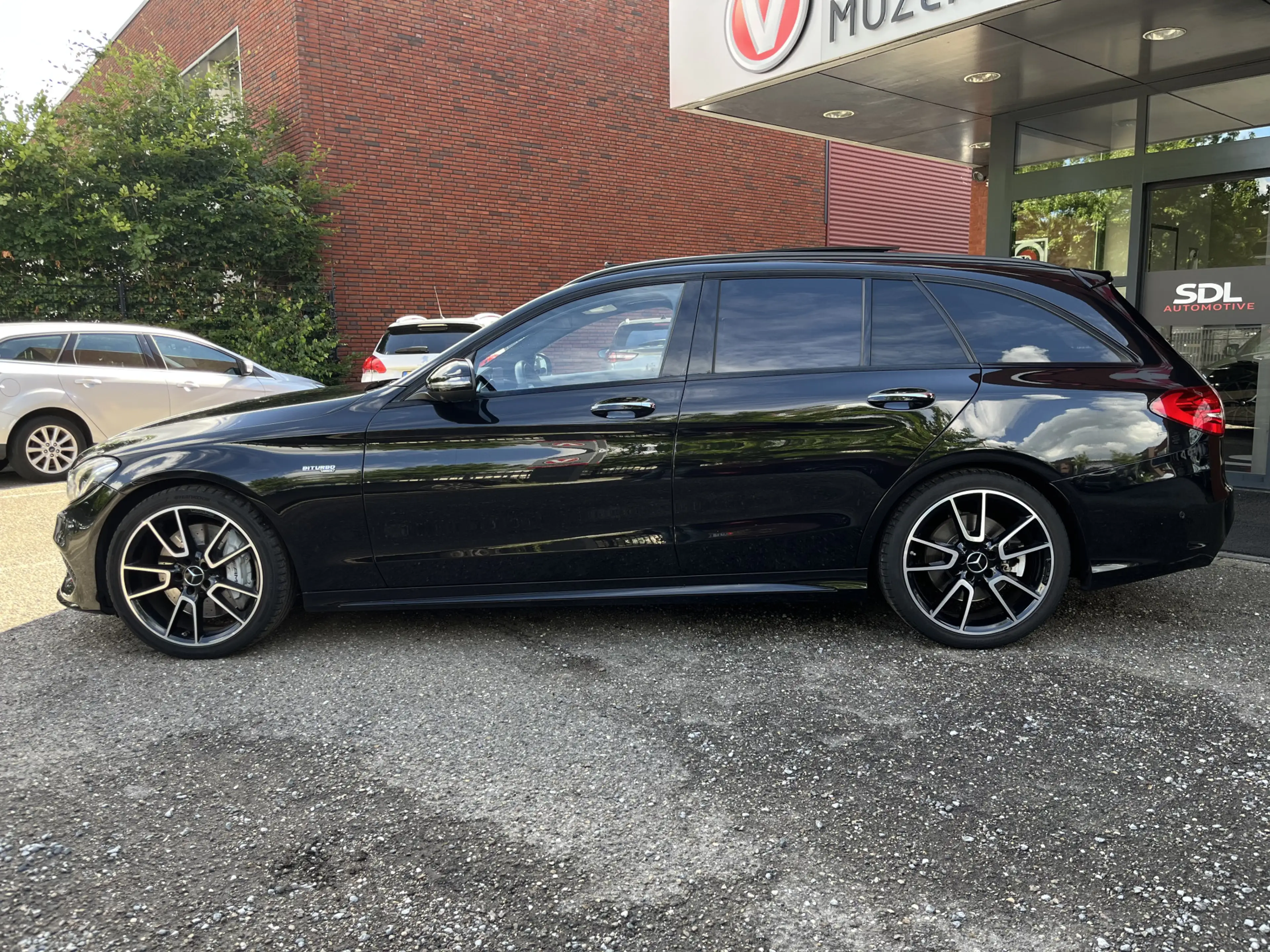 Mercedes-Benz C 43 AMG Estate 4MATIC // BURMESTER // SCHAALSTOELEN // PAN — photo 5