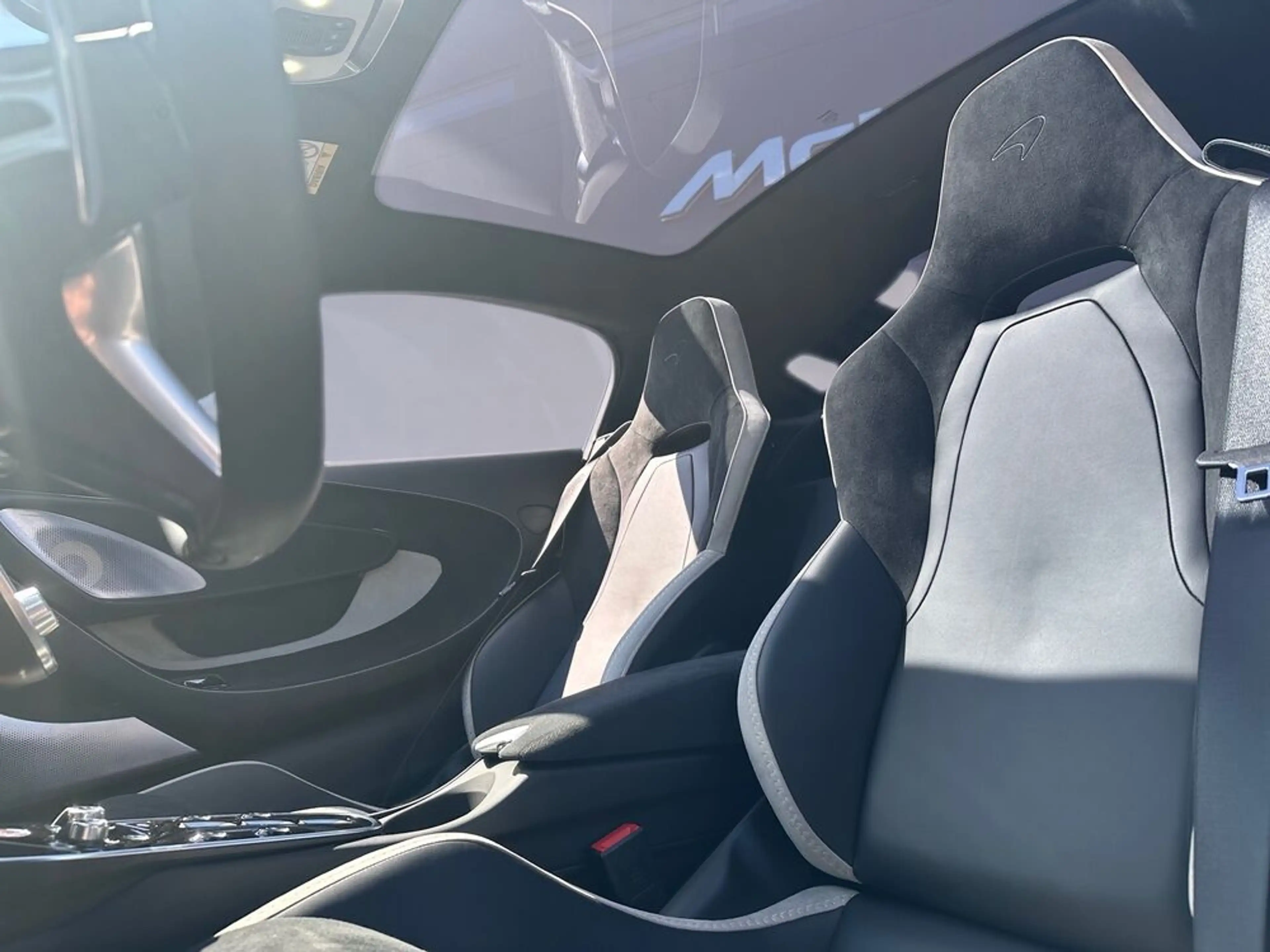 McLaren GTS GTS / MSO Black / B&W / 1,99% Leasing — photo 11