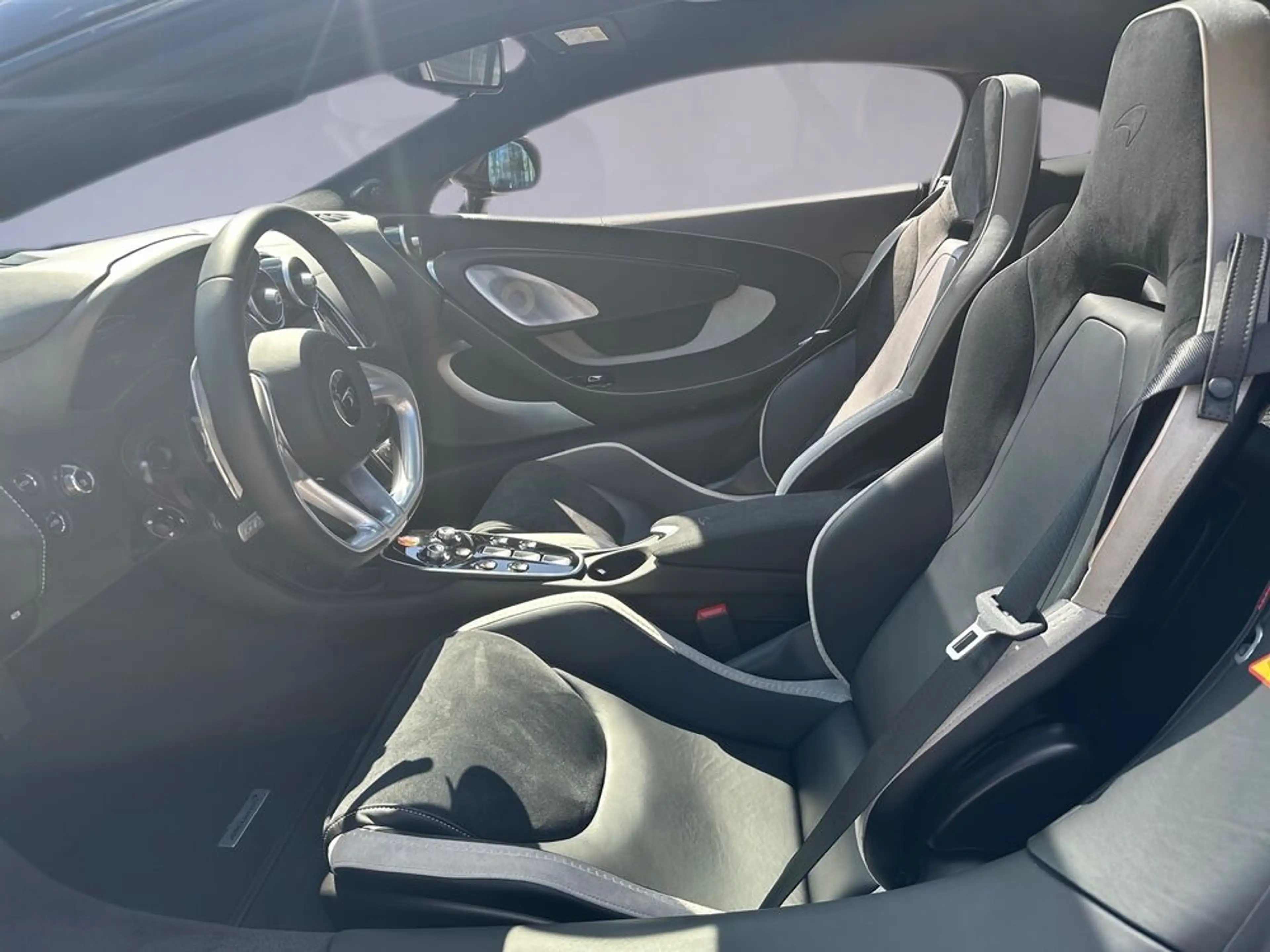 McLaren GTS GTS / MSO Black / B&W / 1,99% Leasing — photo 8