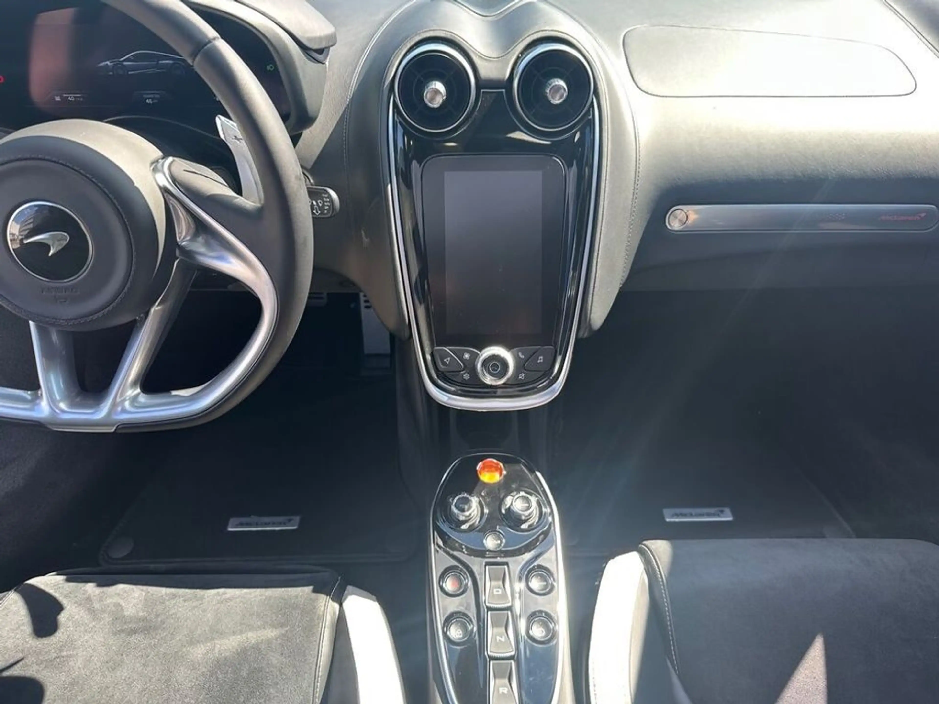 McLaren GTS GTS / MSO Black / B&W / 1,99% Leasing — photo 10