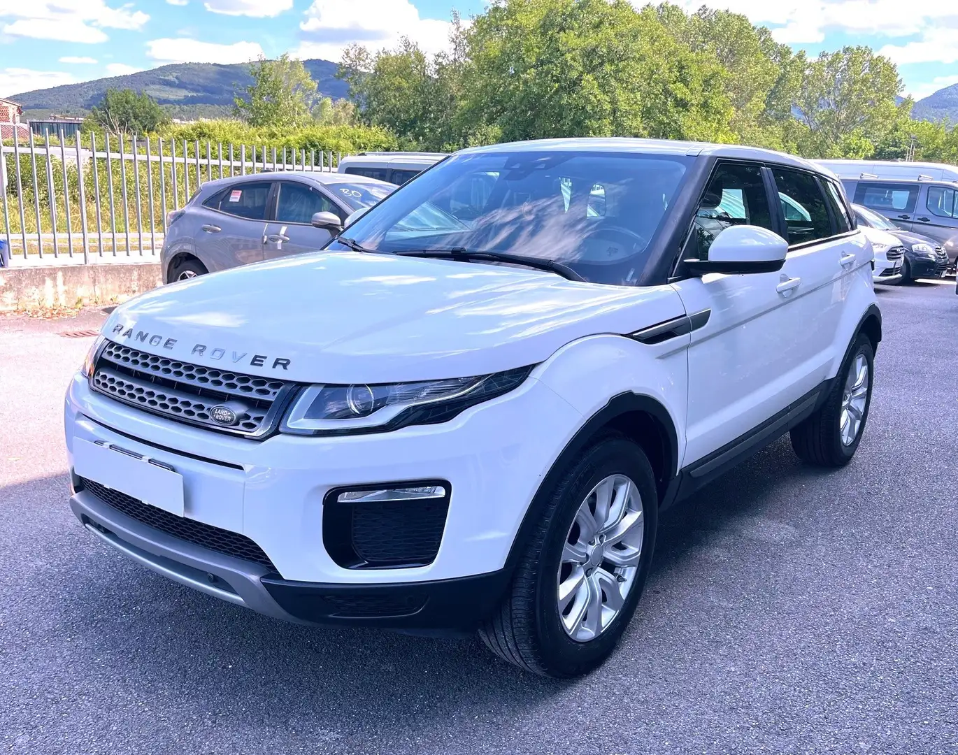 Land Rover Range Rover Evoque 5p 2.0 Td4 SE Dynamic 150cv auto Weiß - 2