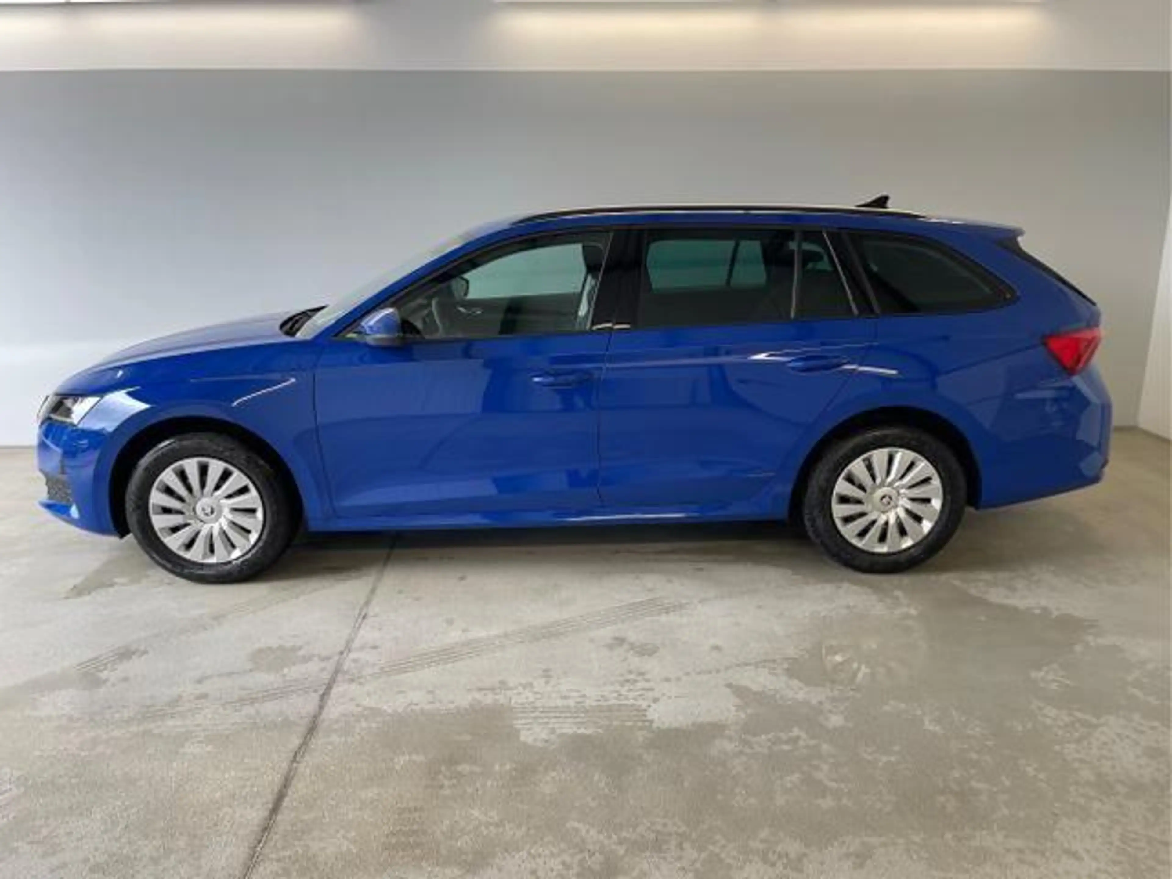 Skoda Octavia Combi Essence 150 PS DSG AHK+Sitzheizung 1.5 TSI m — photo 3