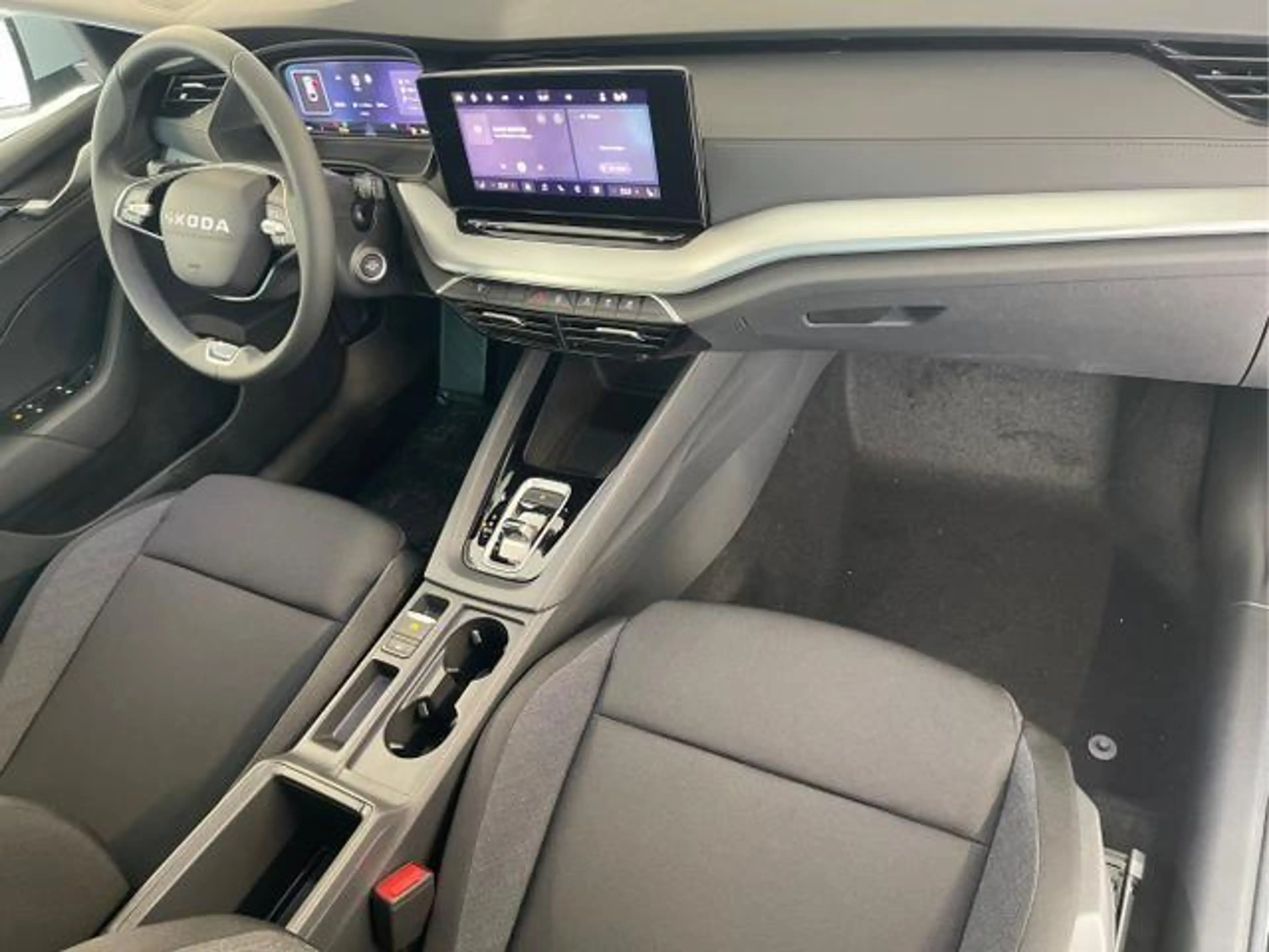 Skoda Octavia Combi Essence 150 PS DSG AHK+Sitzheizung 1.5 TSI m — photo 12