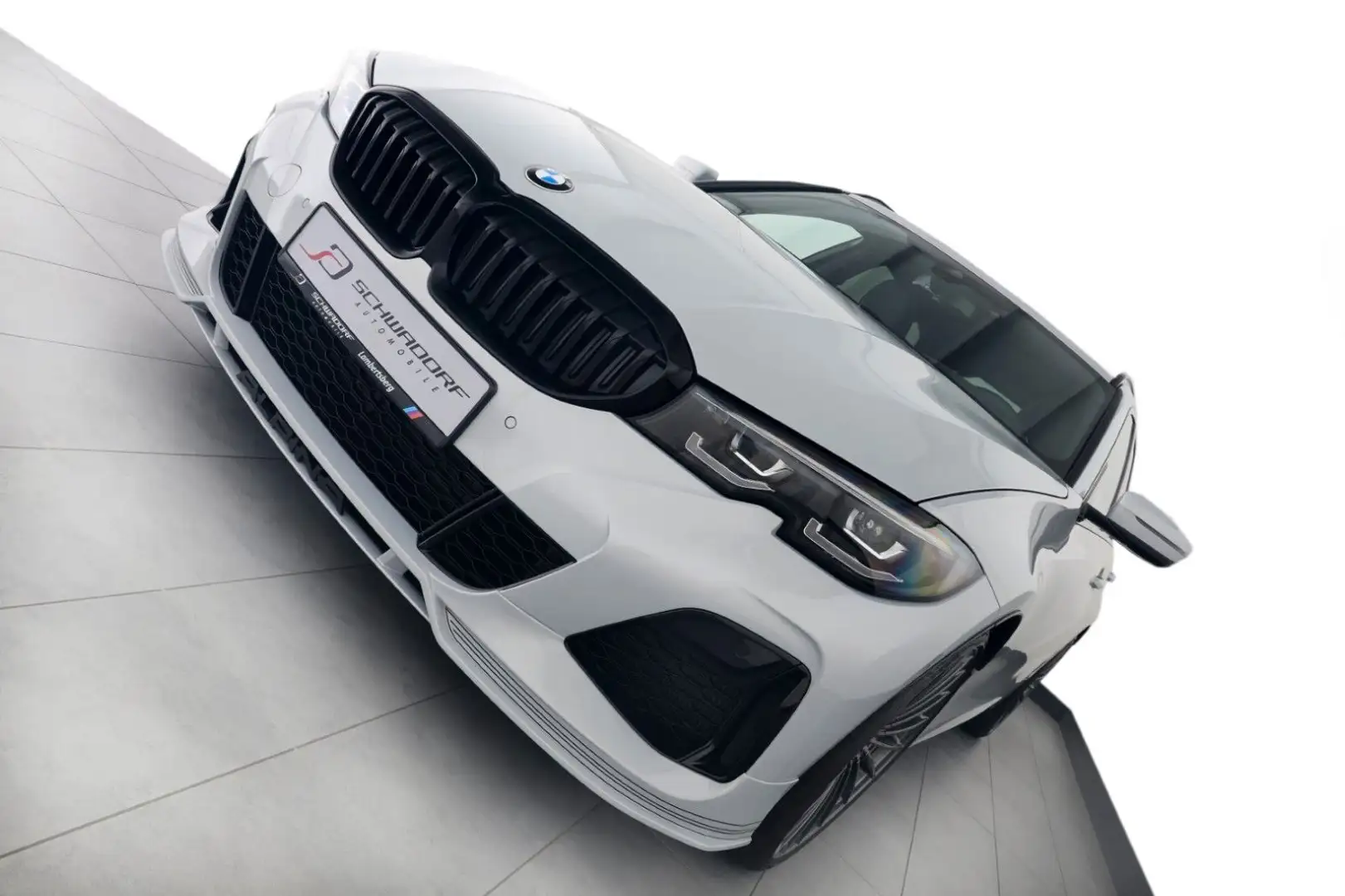 Alpina B3 Touring Allrad PANO HUD H&K RFK AHK MLeuchten Silber - 2