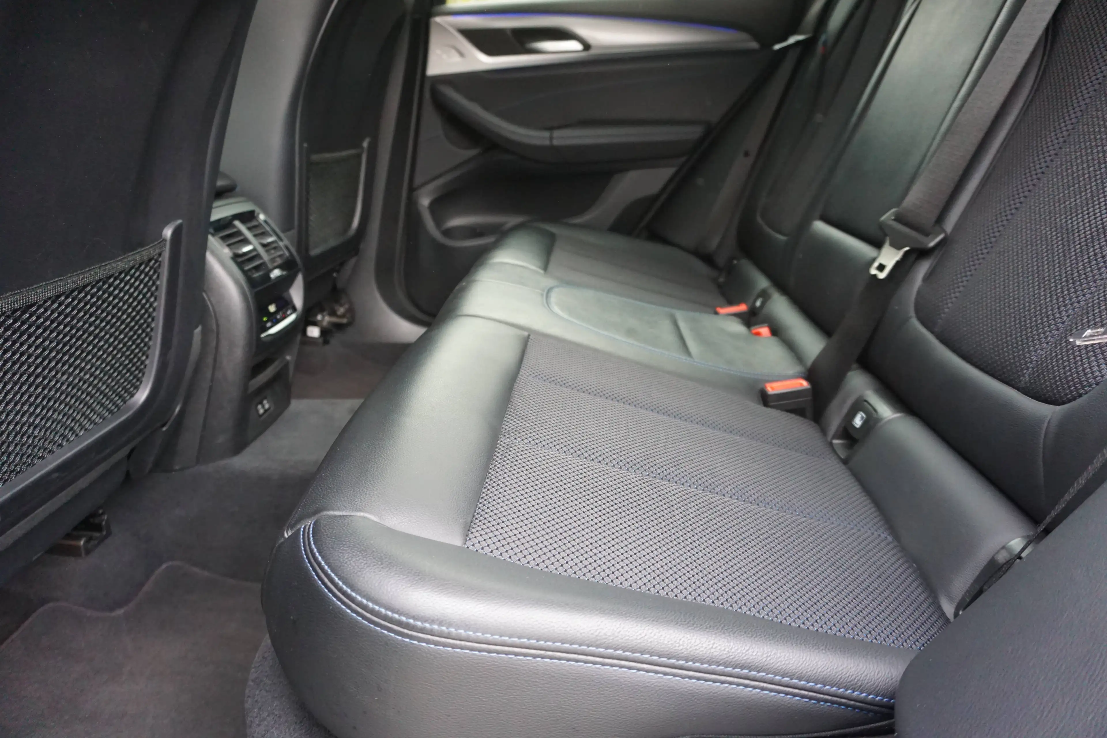 BMW X3 X3 2.0 dA xDrive20-Mpakket-Navi-CruiseC-ZetelV-StuurV-Carplay-Trekhaak-Garantie — photo 6
