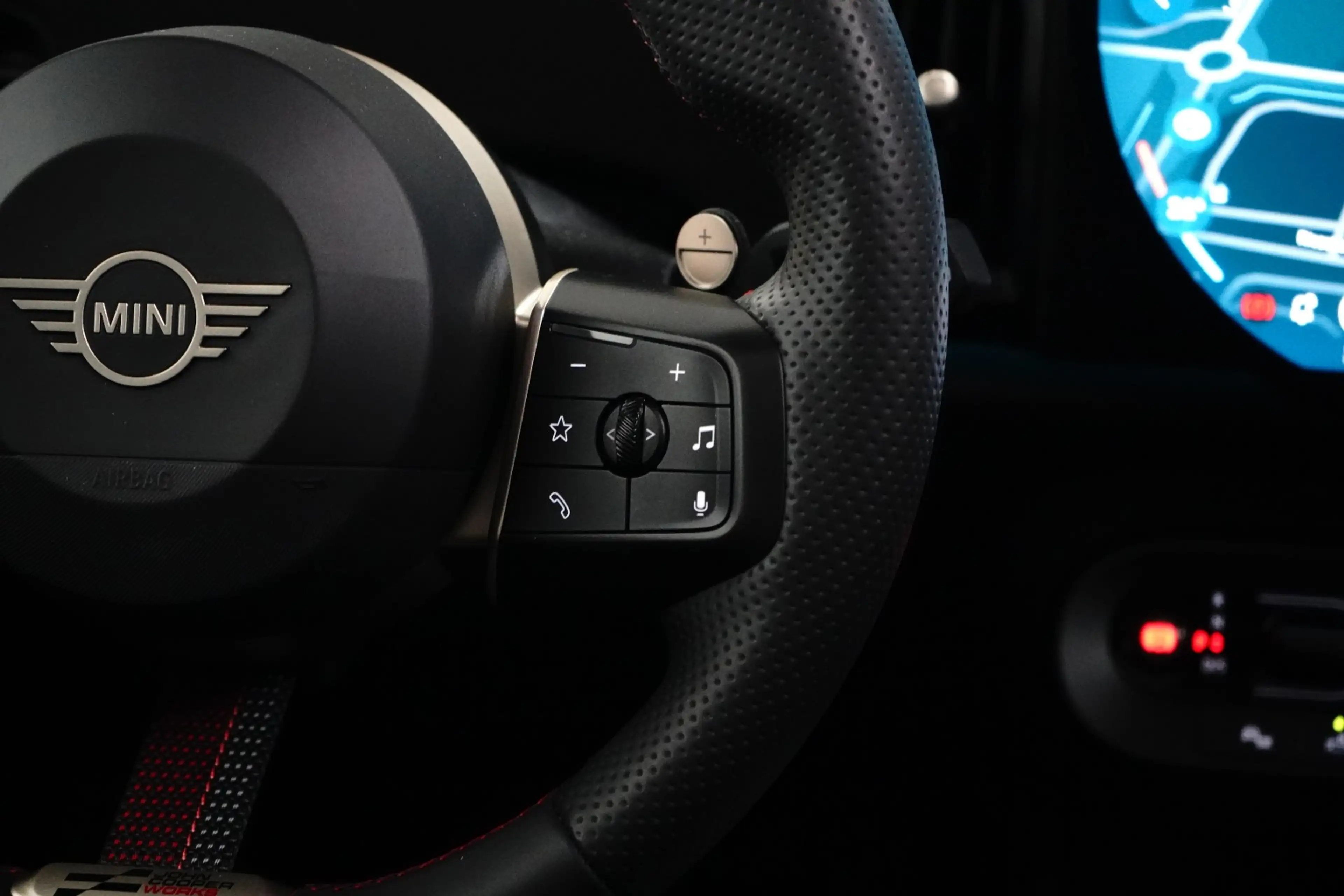 MINI Cooper S 5-Deurs 2.0 John Cooper Works XL 204 pk | Achterui — photo 15