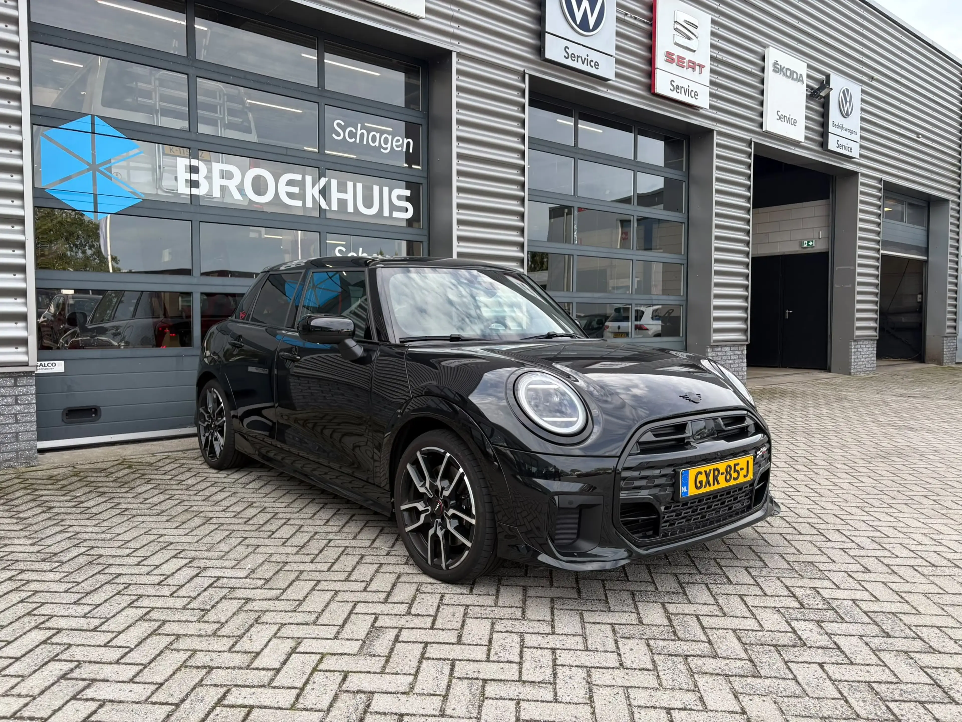 MINI Cooper S 5-Deurs 2.0 John Cooper Works XL 204 pk | Achterui — photo 4