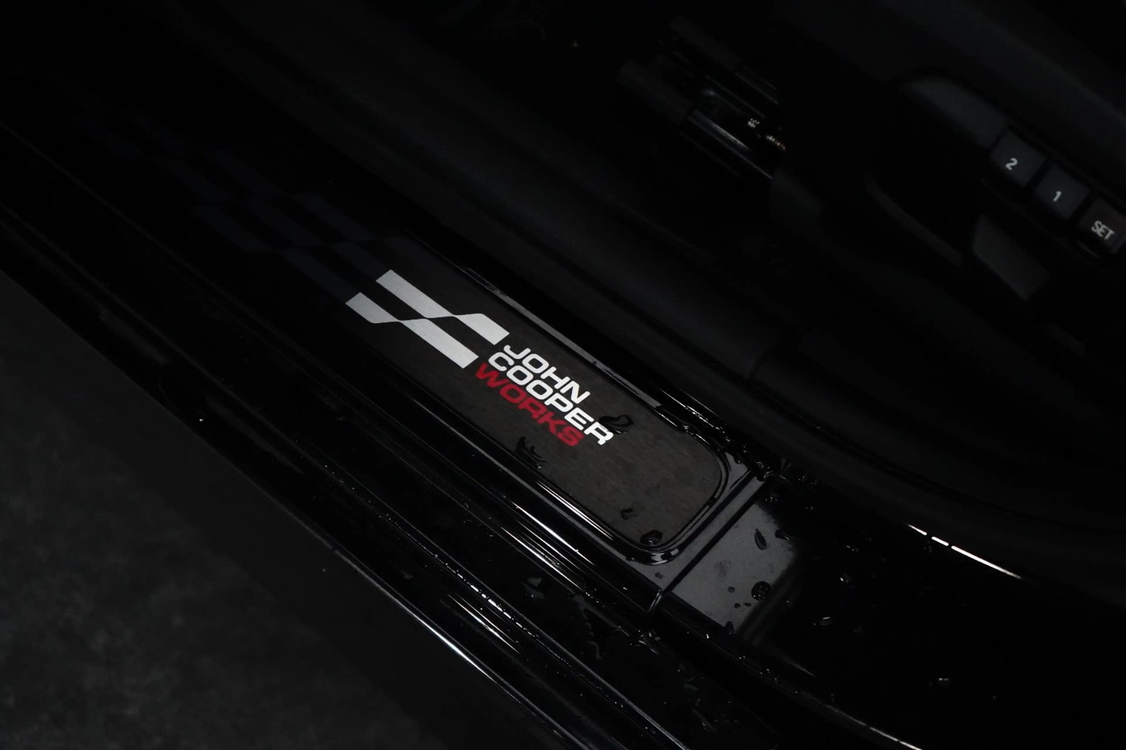 MINI Cooper S 5-Deurs 2.0 John Cooper Works XL 204 pk | Achterui — photo 26