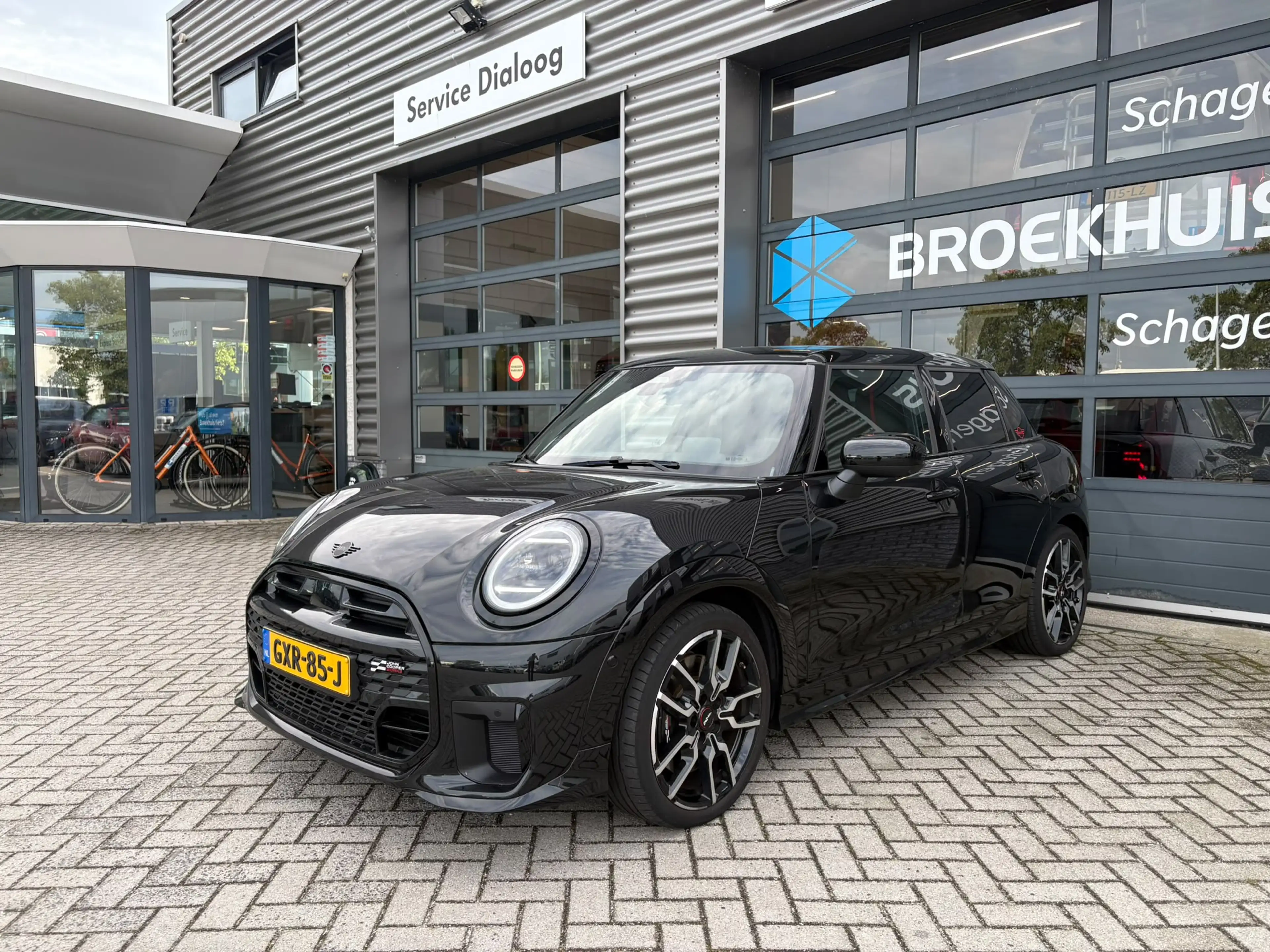 MINI Cooper S 5-Deurs 2.0 John Cooper Works XL 204 pk | Achterui — photo 2